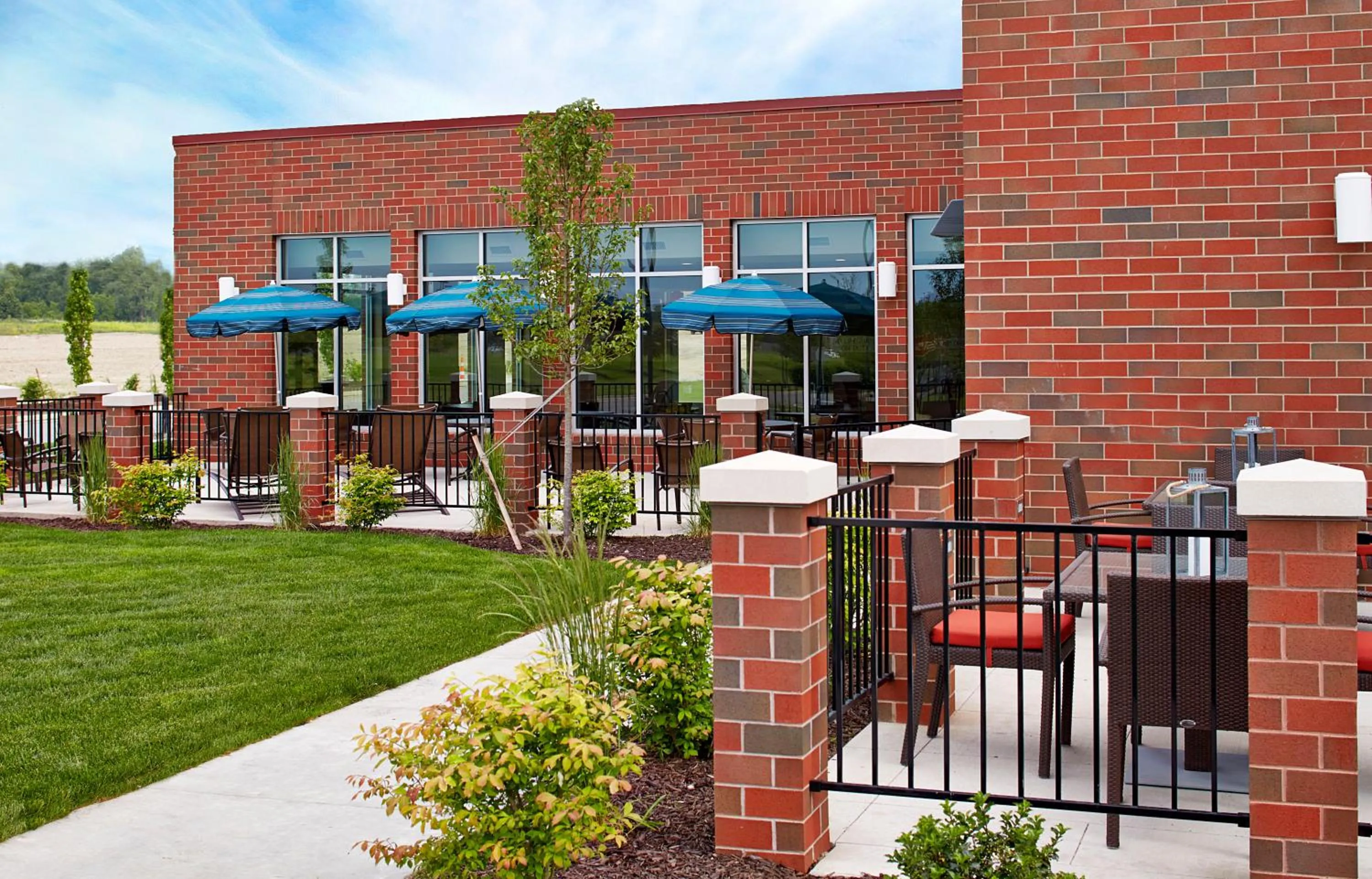 Patio in Hyatt Place Lansing-East