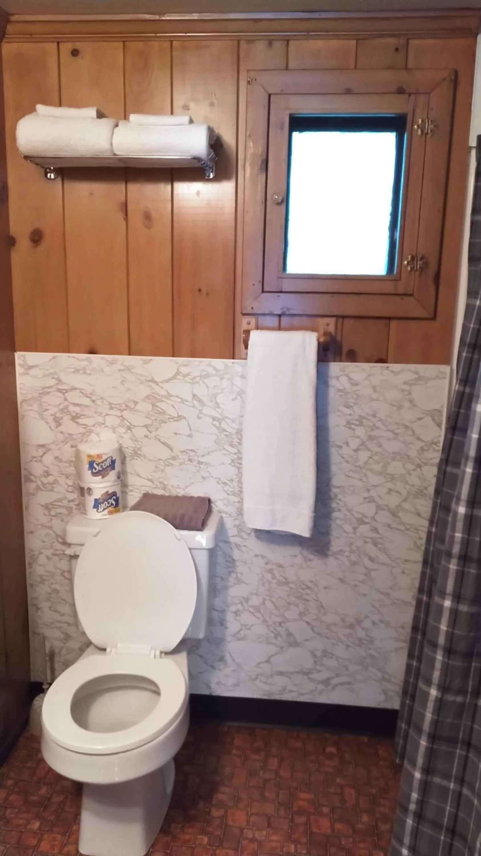 Cramers Point Lake Breeze