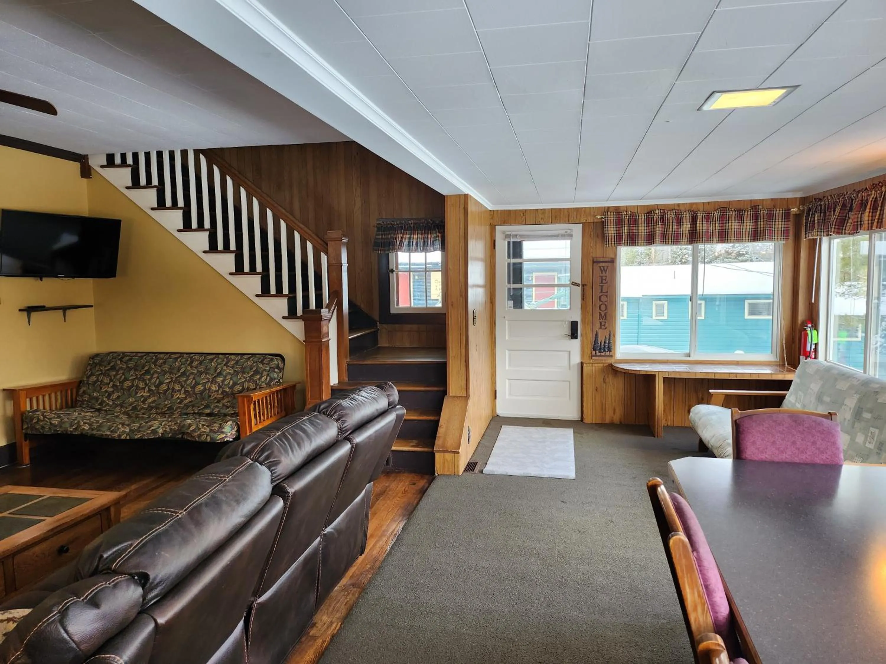 Cramers Point Lake Breeze