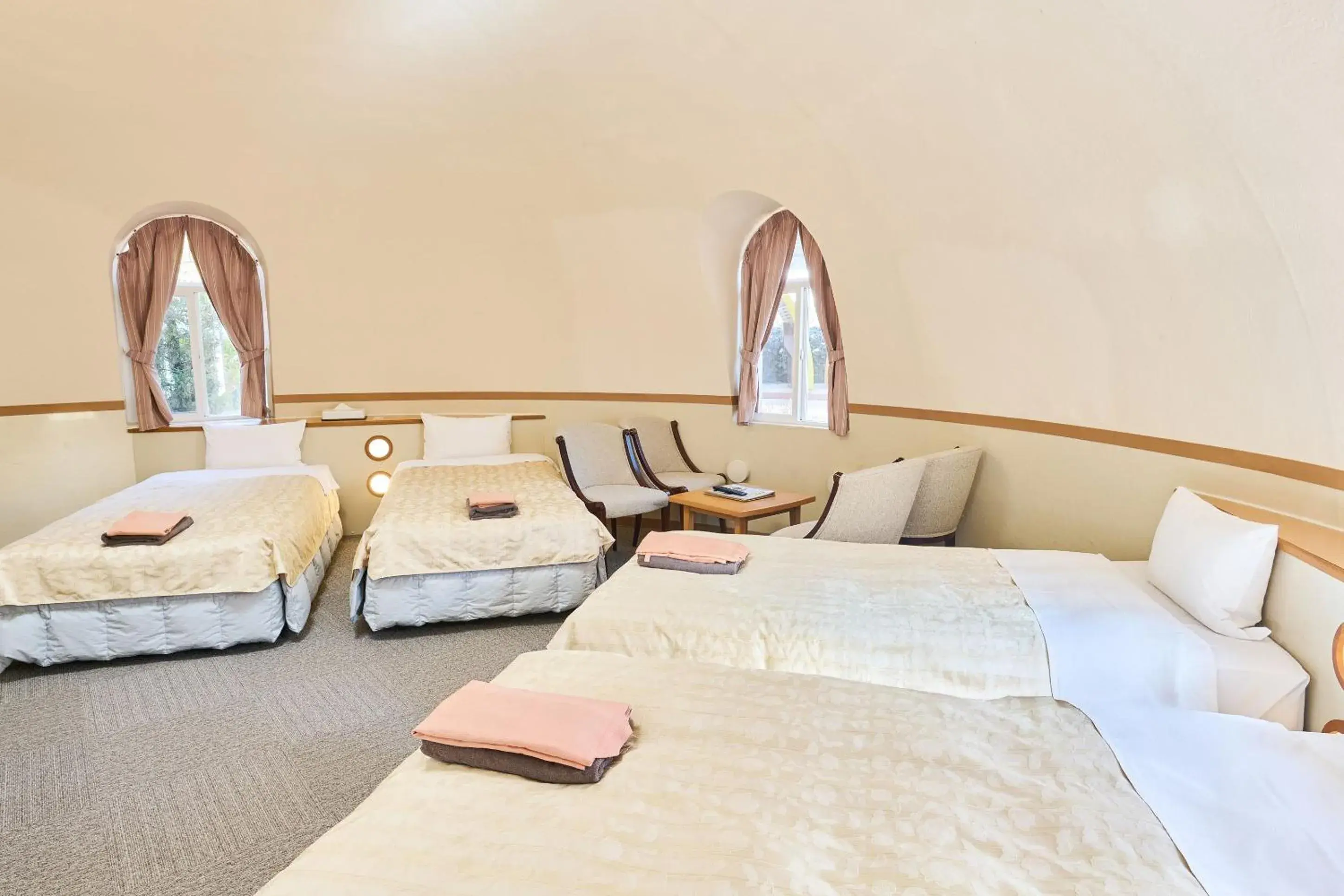 Family Room - Royal Zone in Aso Farm Land Family Room - Royal Zone in Aso Farm Land