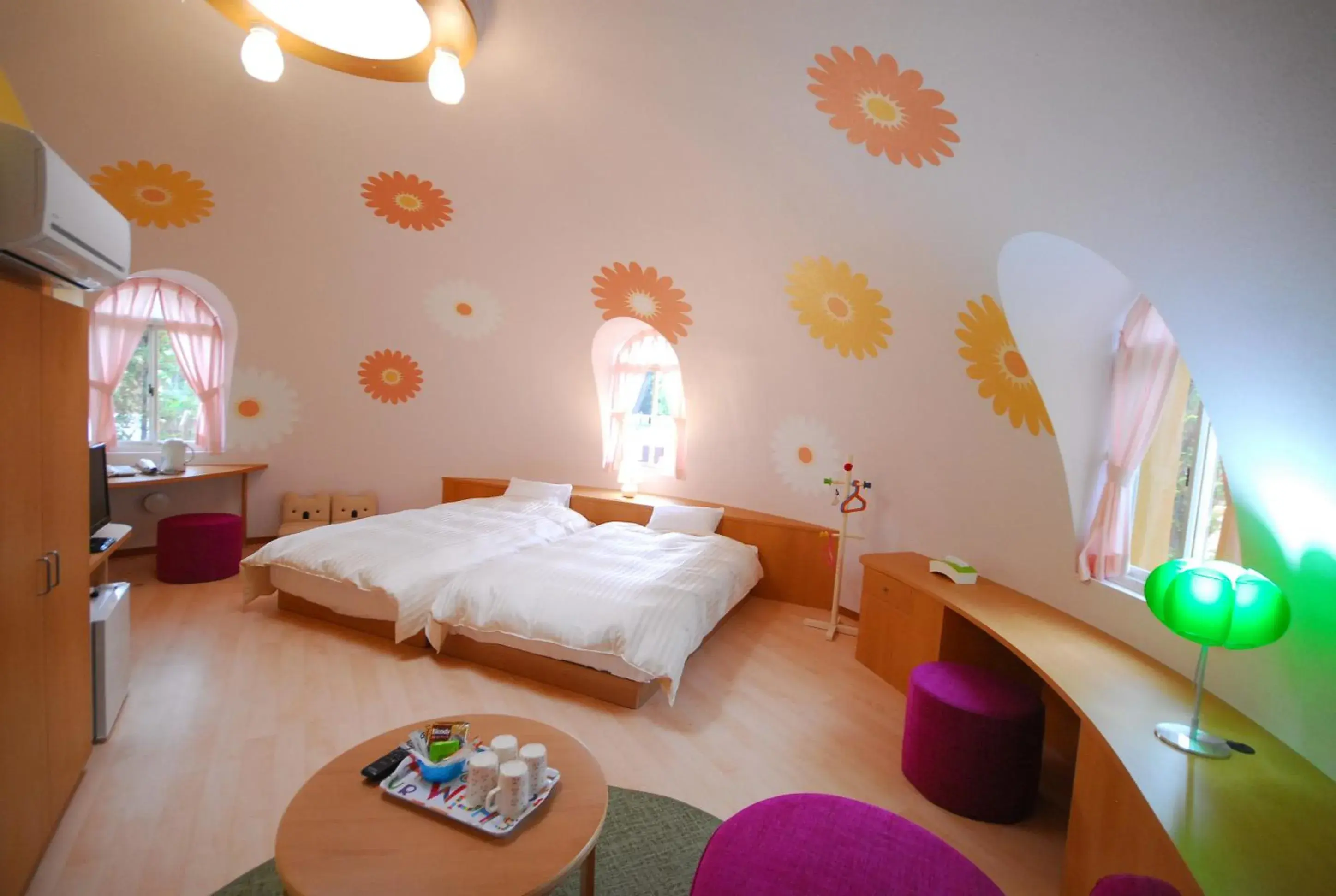 Twin Room with Flower Theme - Dream Zone in Aso Farm Land Twin Room with Flower Theme - Dream Zone in Aso Farm Land