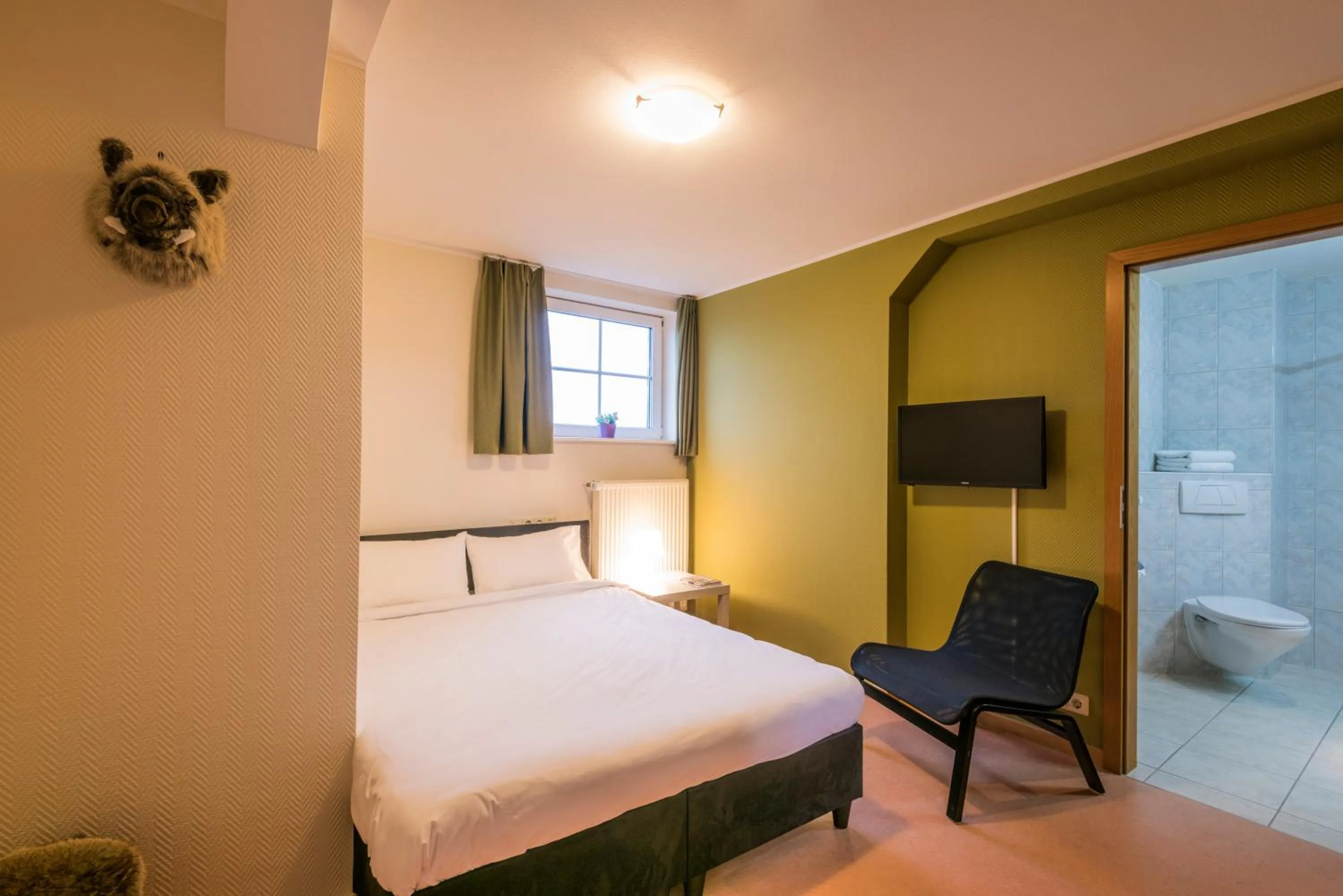 Bedroom, Bed in Trail-Inn Natur & Sporthotel