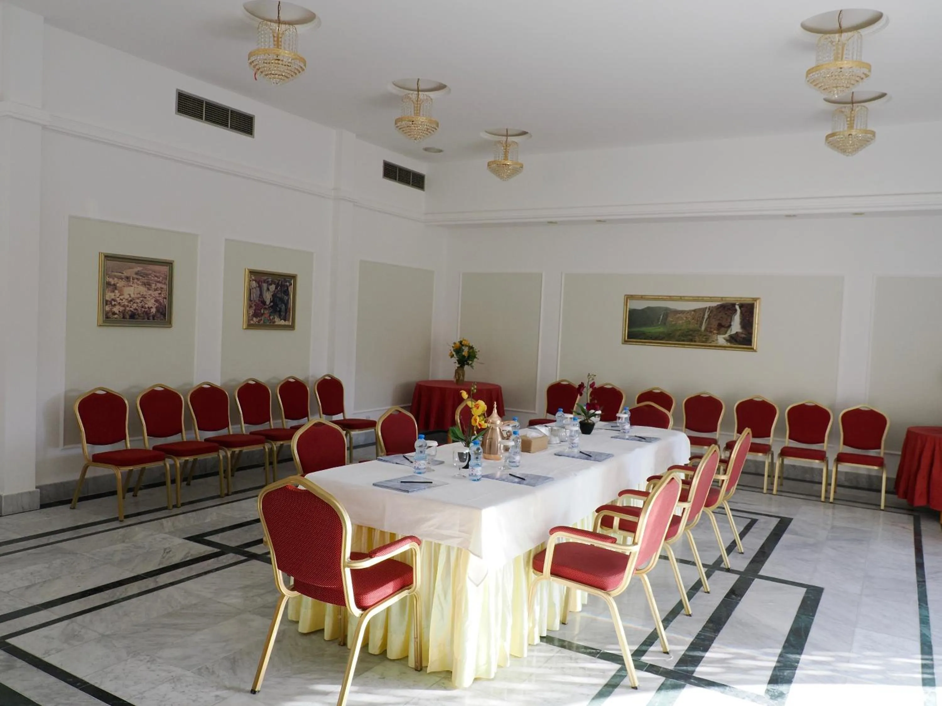 Meeting/conference room in Falaj Daris Hotel