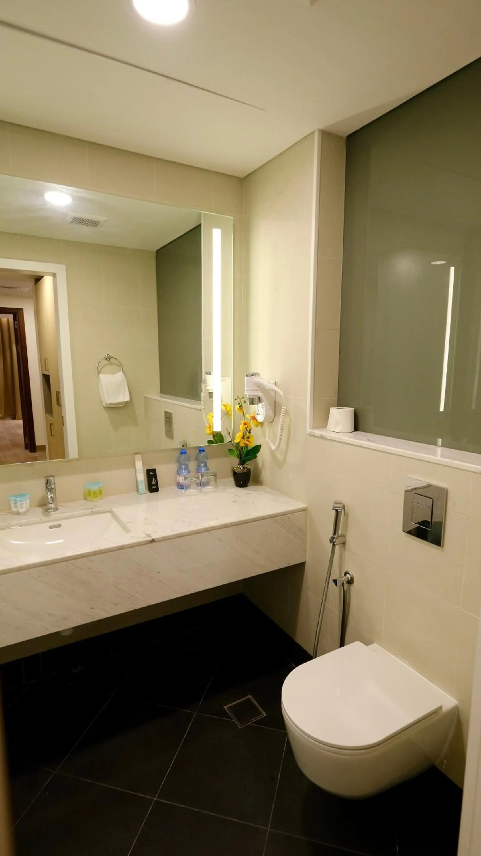 Bathroom in Falaj Daris Hotel