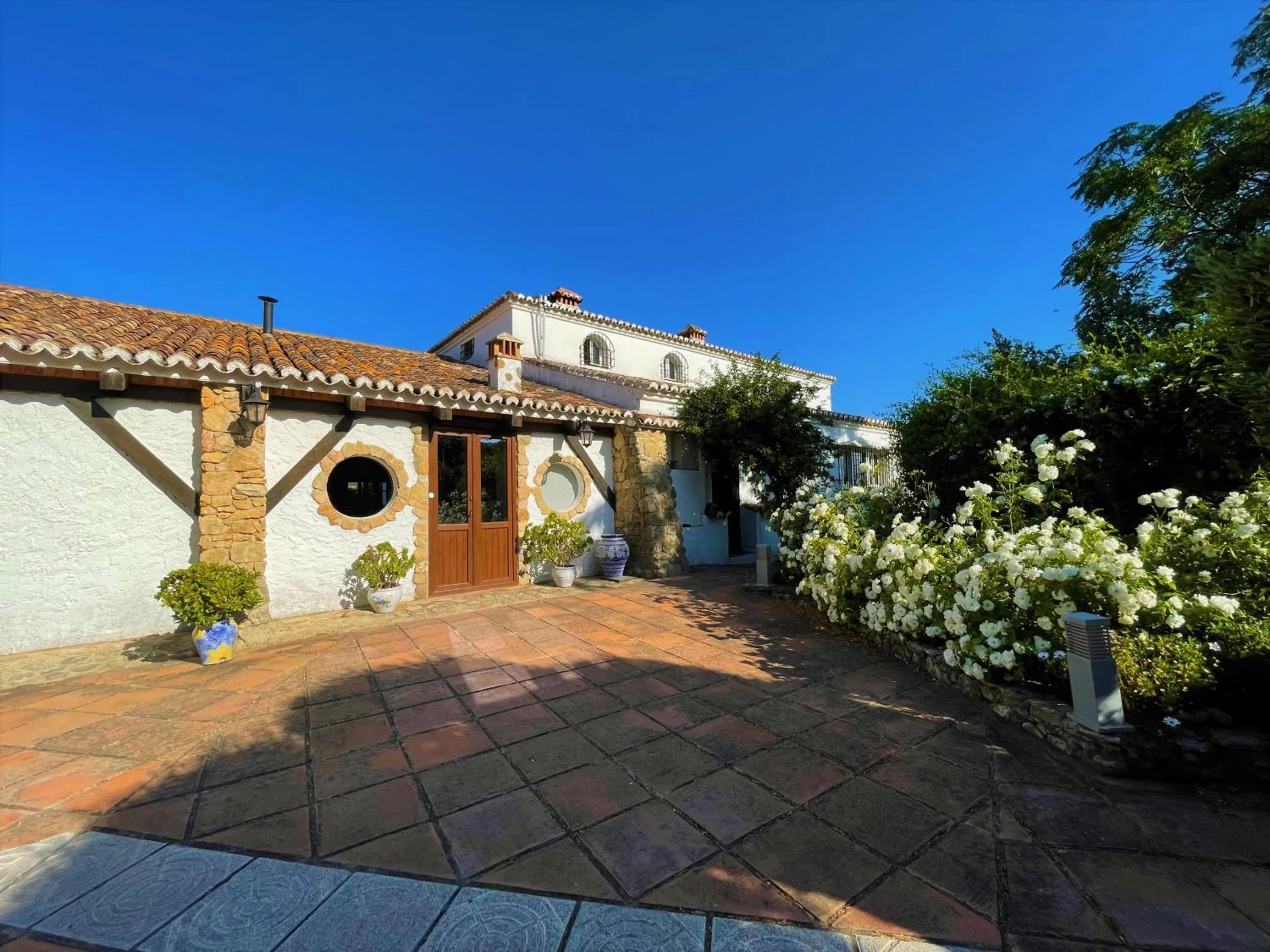 Property building in Villa Casa Alta