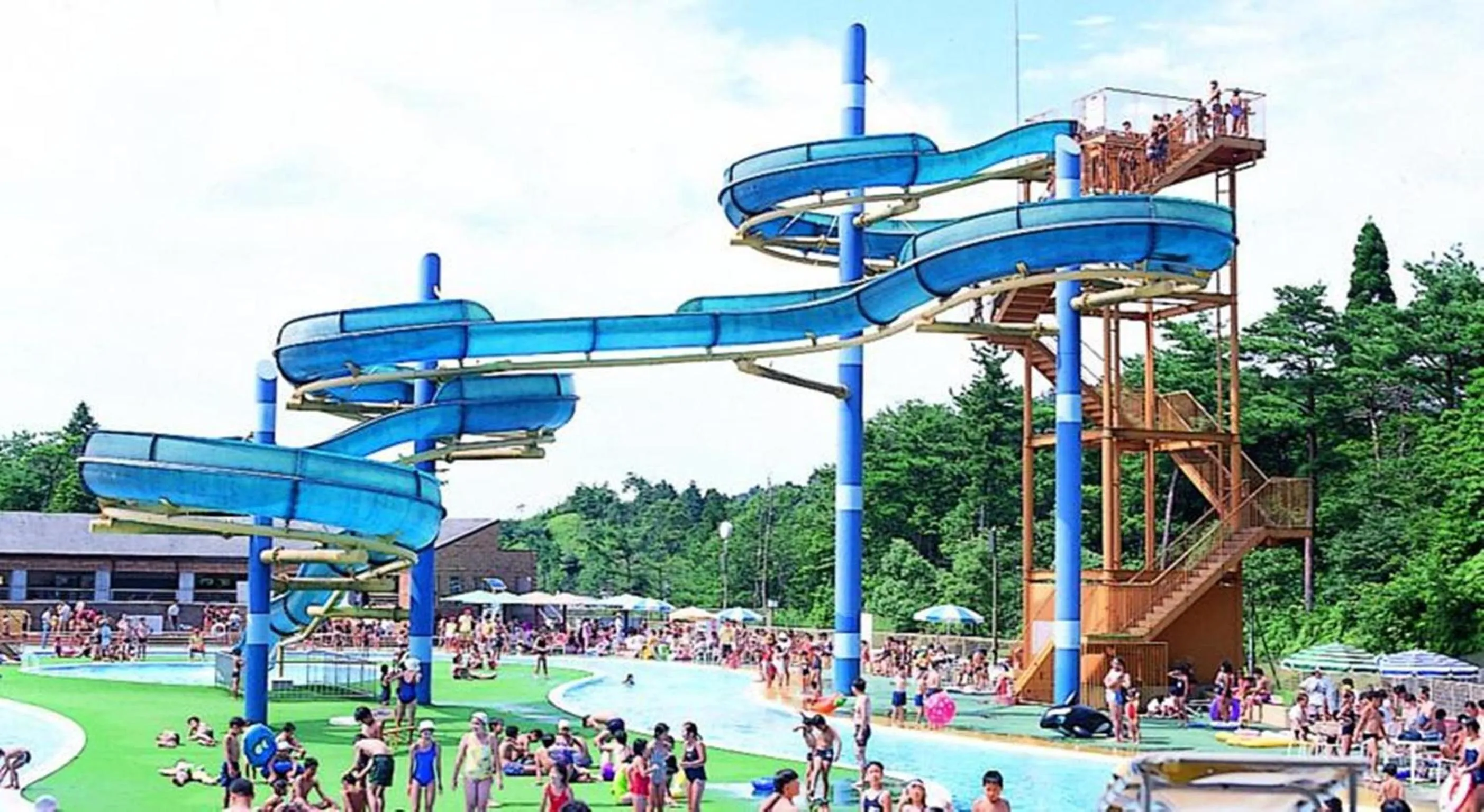 Swimming pool in Sennomori