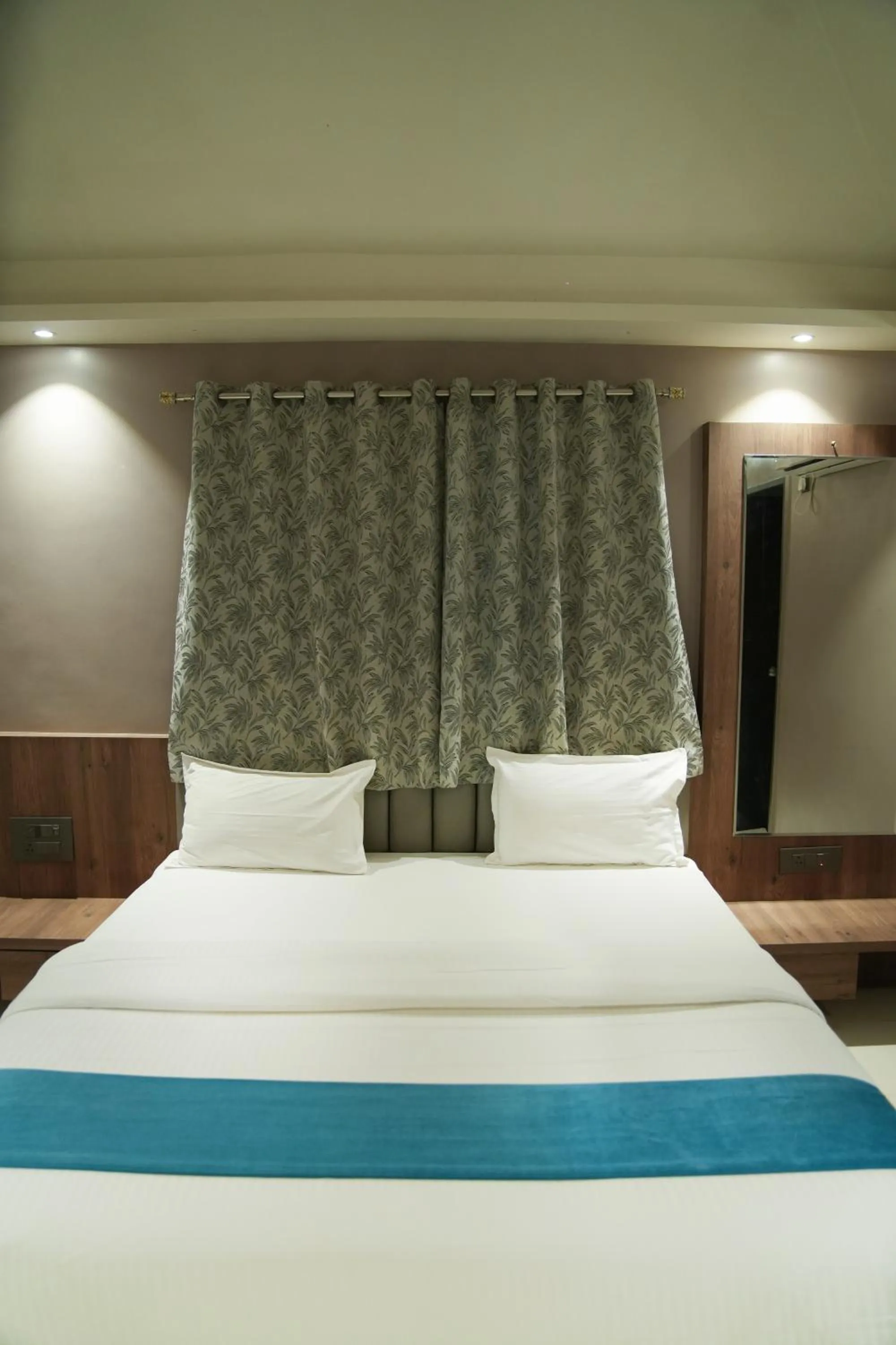 Photo of the whole room, Bed in Hotel Yashoda
