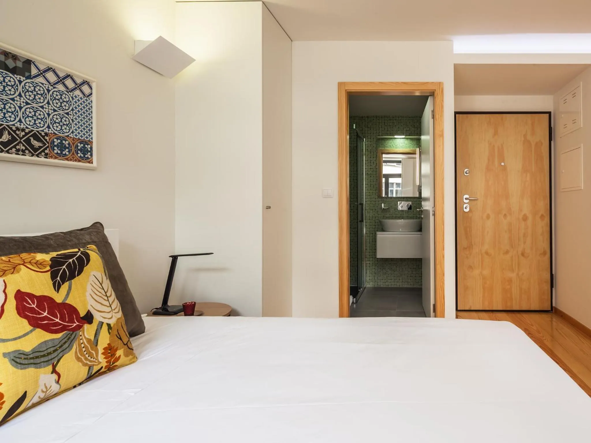 Bedroom, Bed in Trindade by Guestify