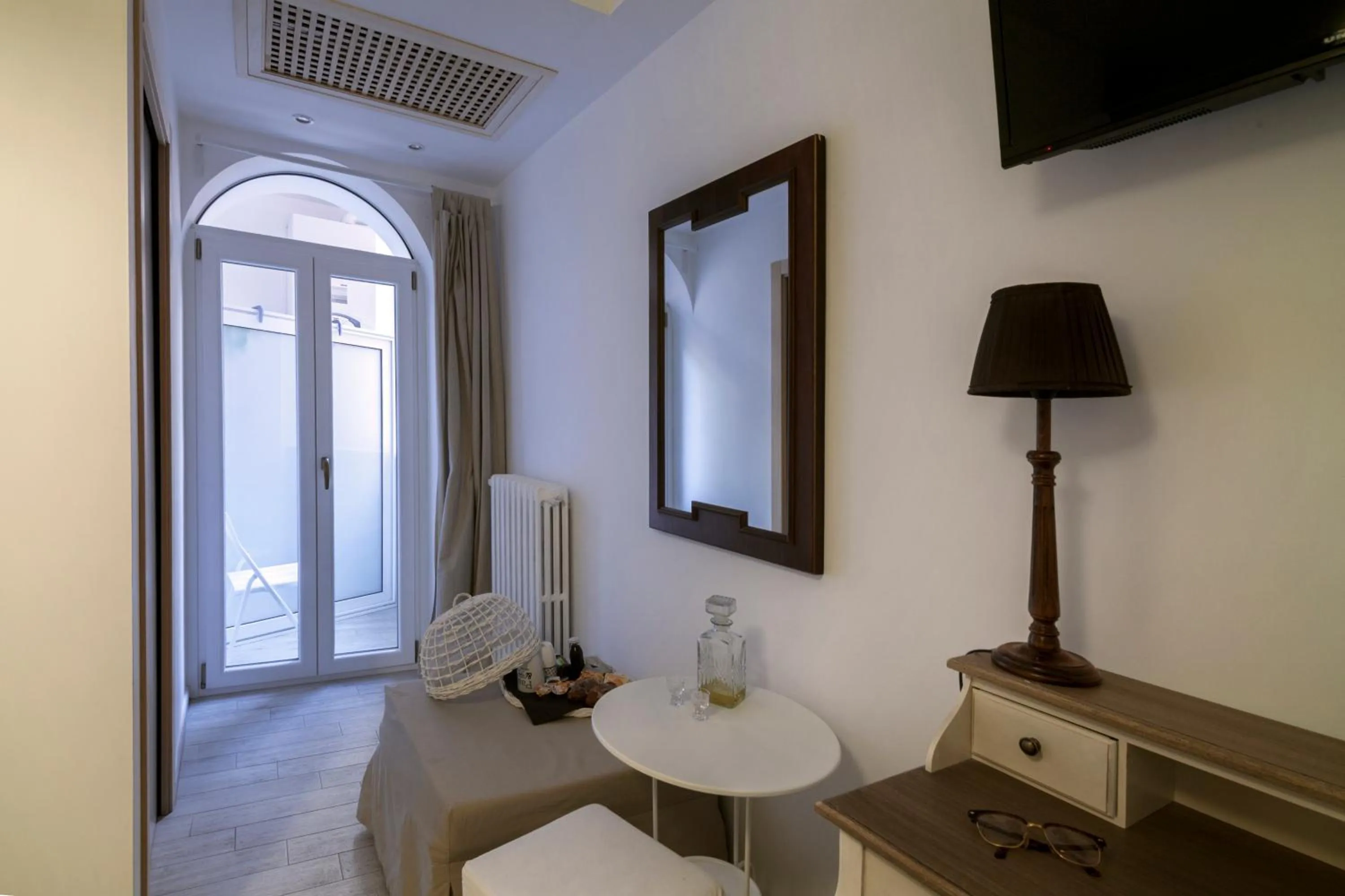 Decorative detail in Room of Arts