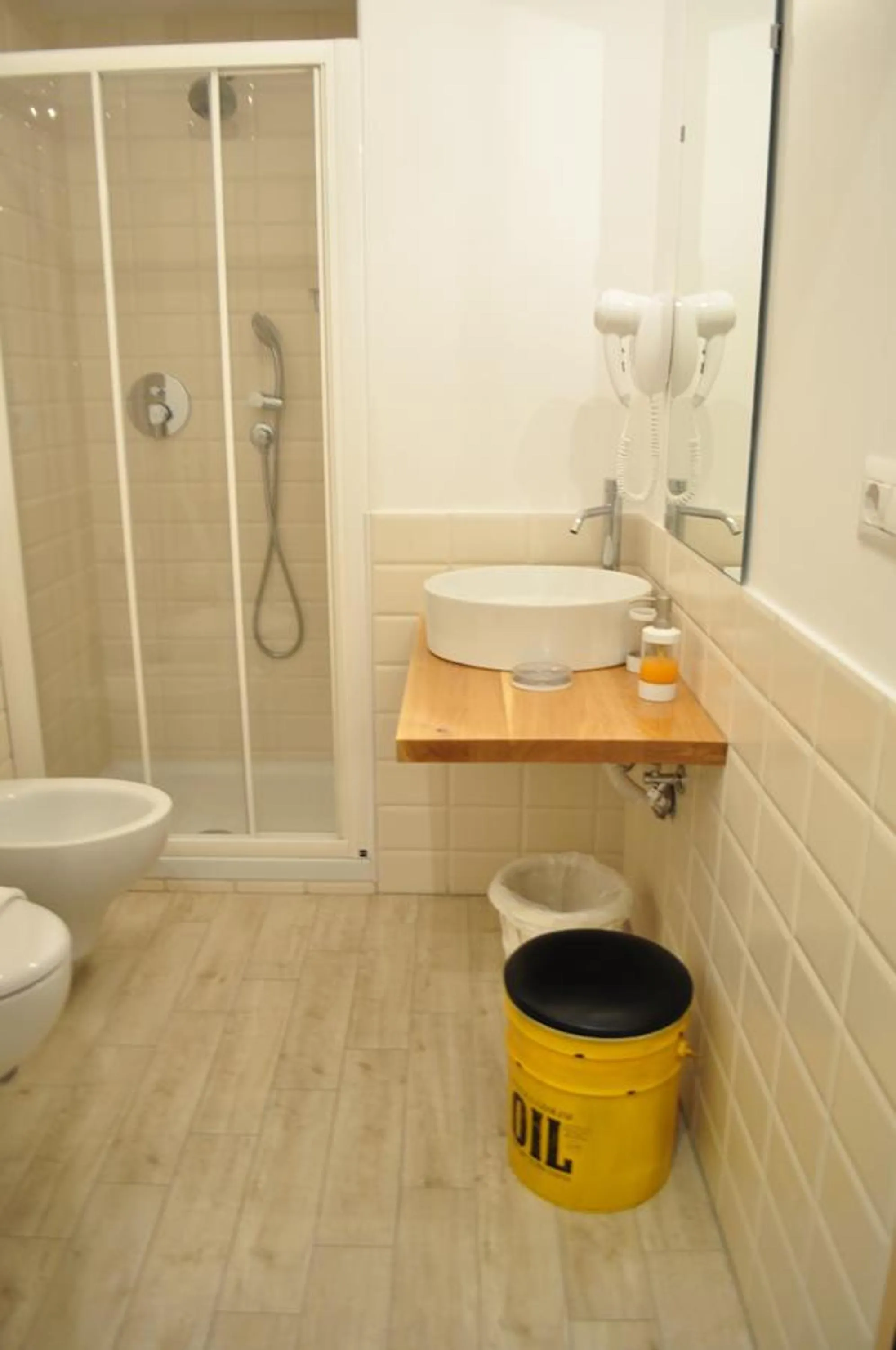 Bathroom in Room of Arts