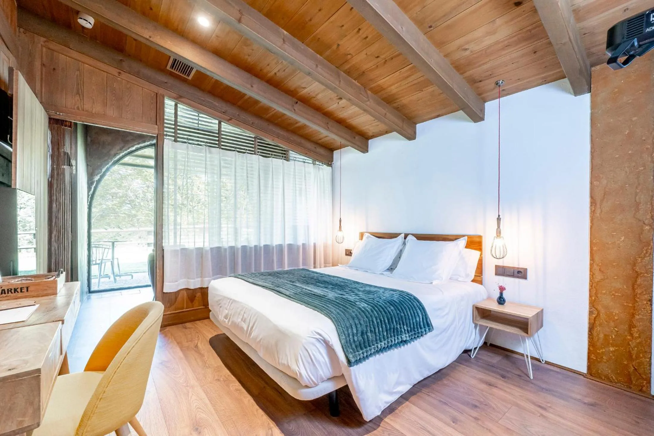 Bed in Hotel Mas la Ferreria