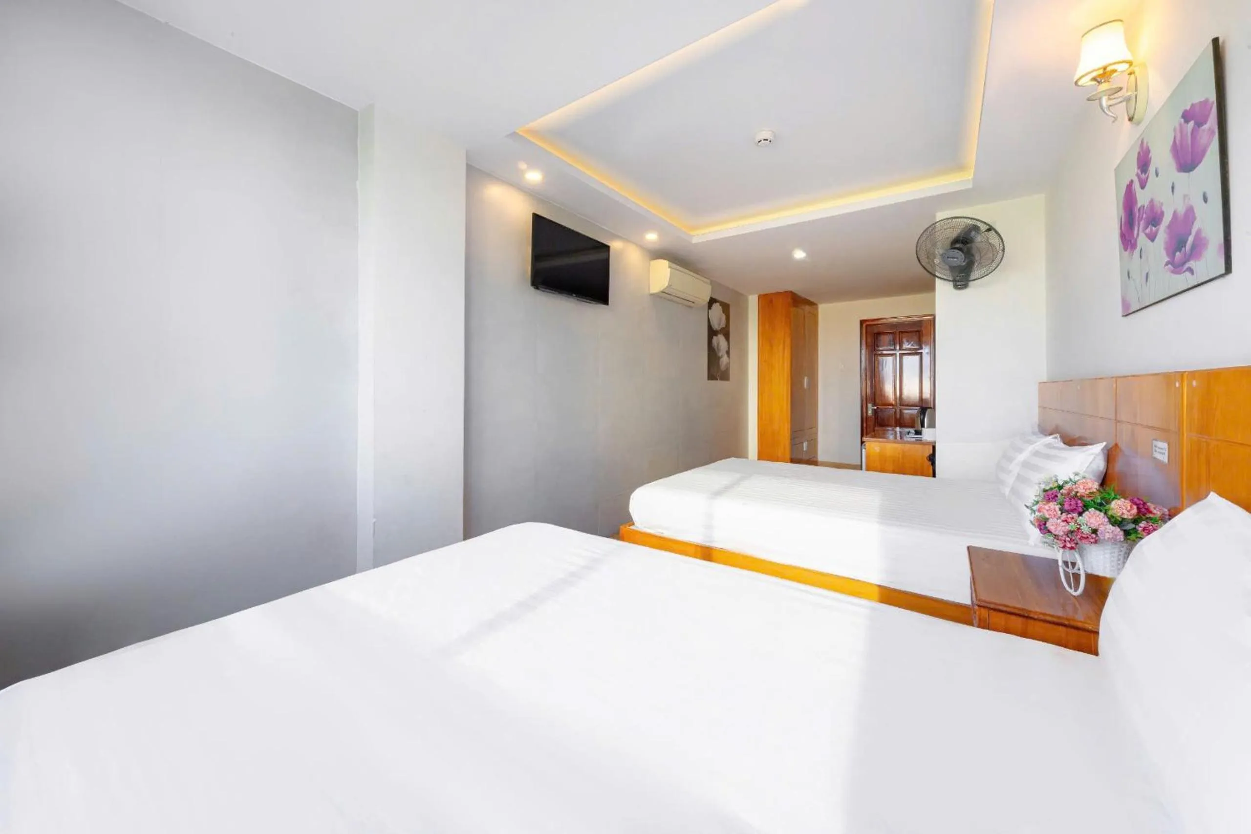 Bed in Hằng Nga Hotel