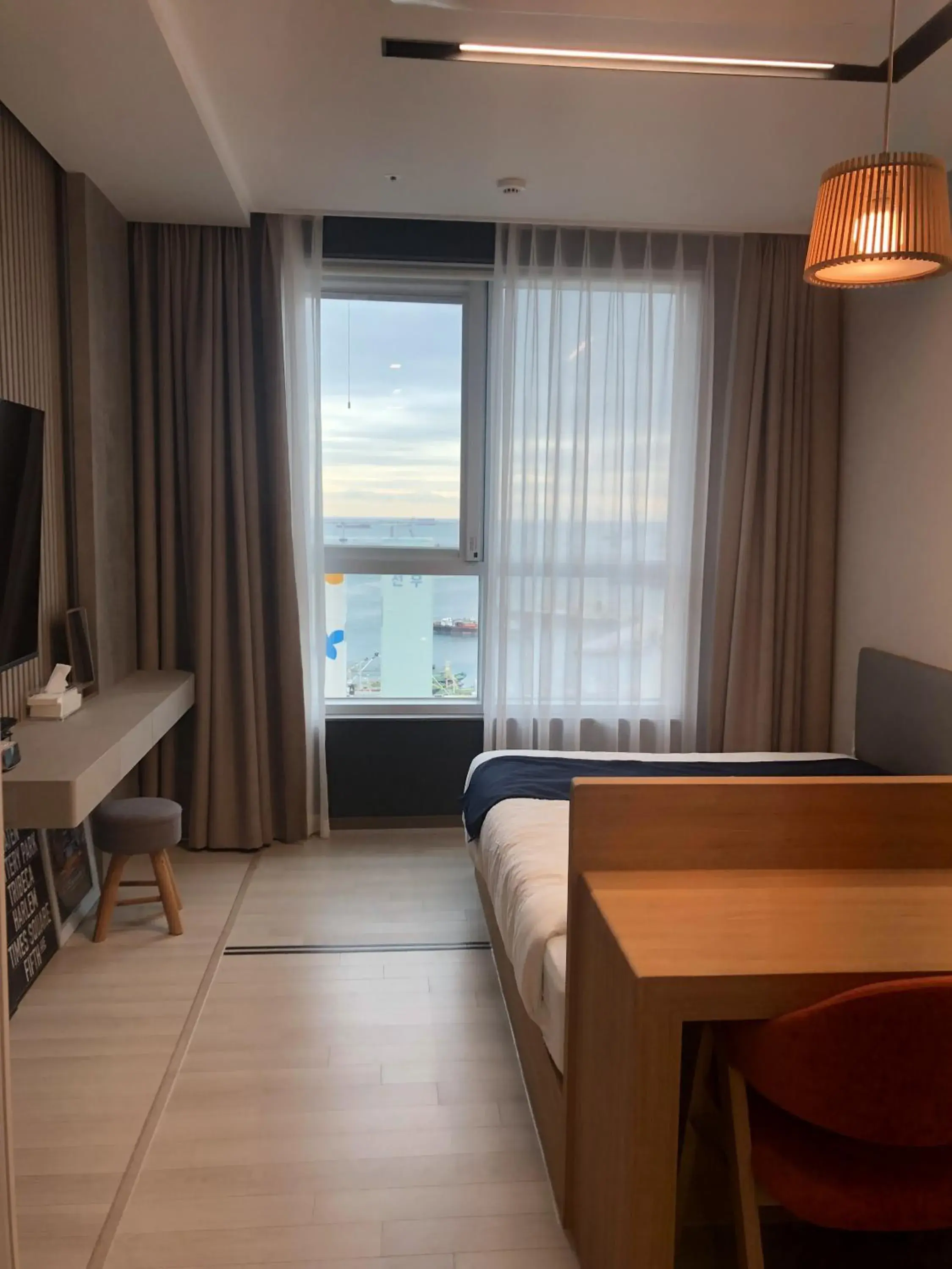 Superior Double Room in Nampo The Bayment BLINGEASTERN Superior Double Room in Nampo The Bayment BLINGEASTERN