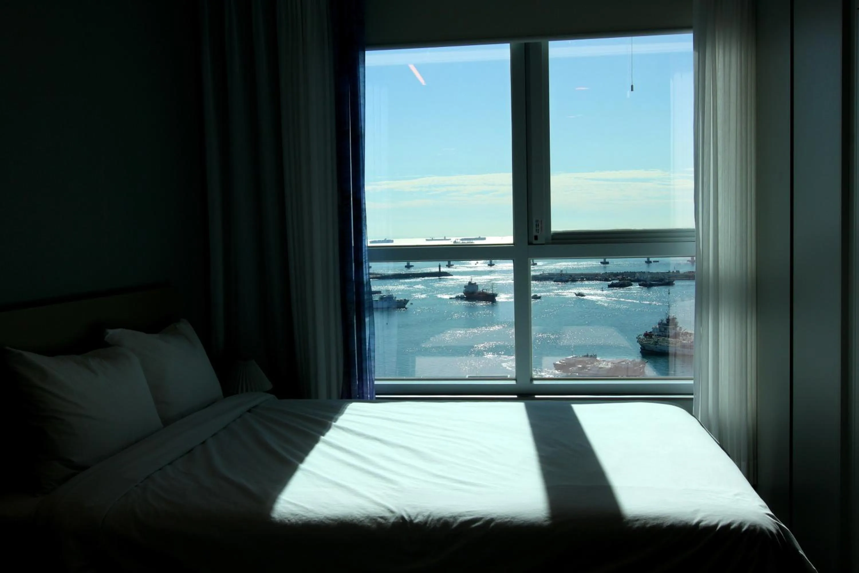 View (from property/room), Bed in Nampo The Bayment BLINGEASTERN