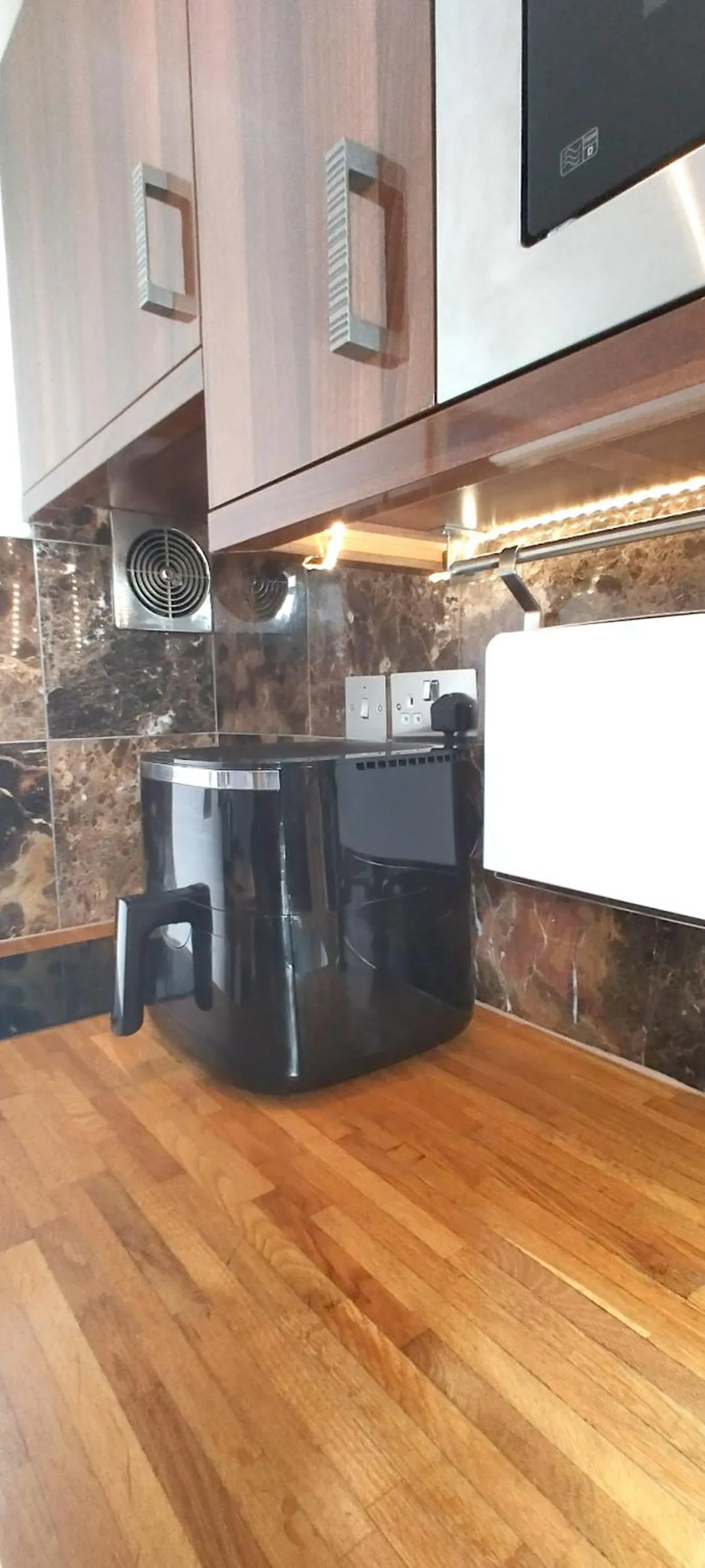 Kitchen or kitchenette in The Gallery Lodges