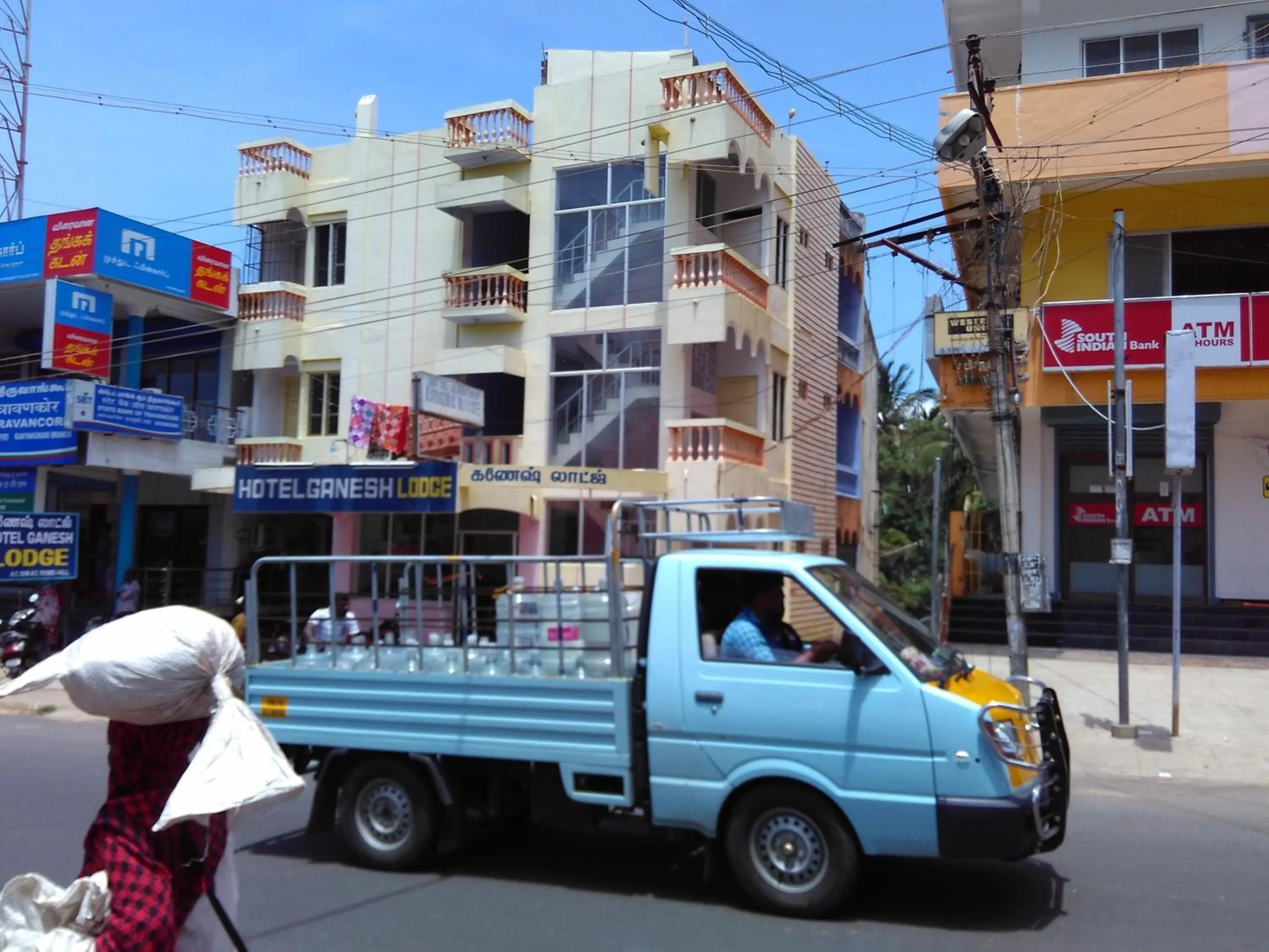 Property building in Hotel Ganesh Lodge