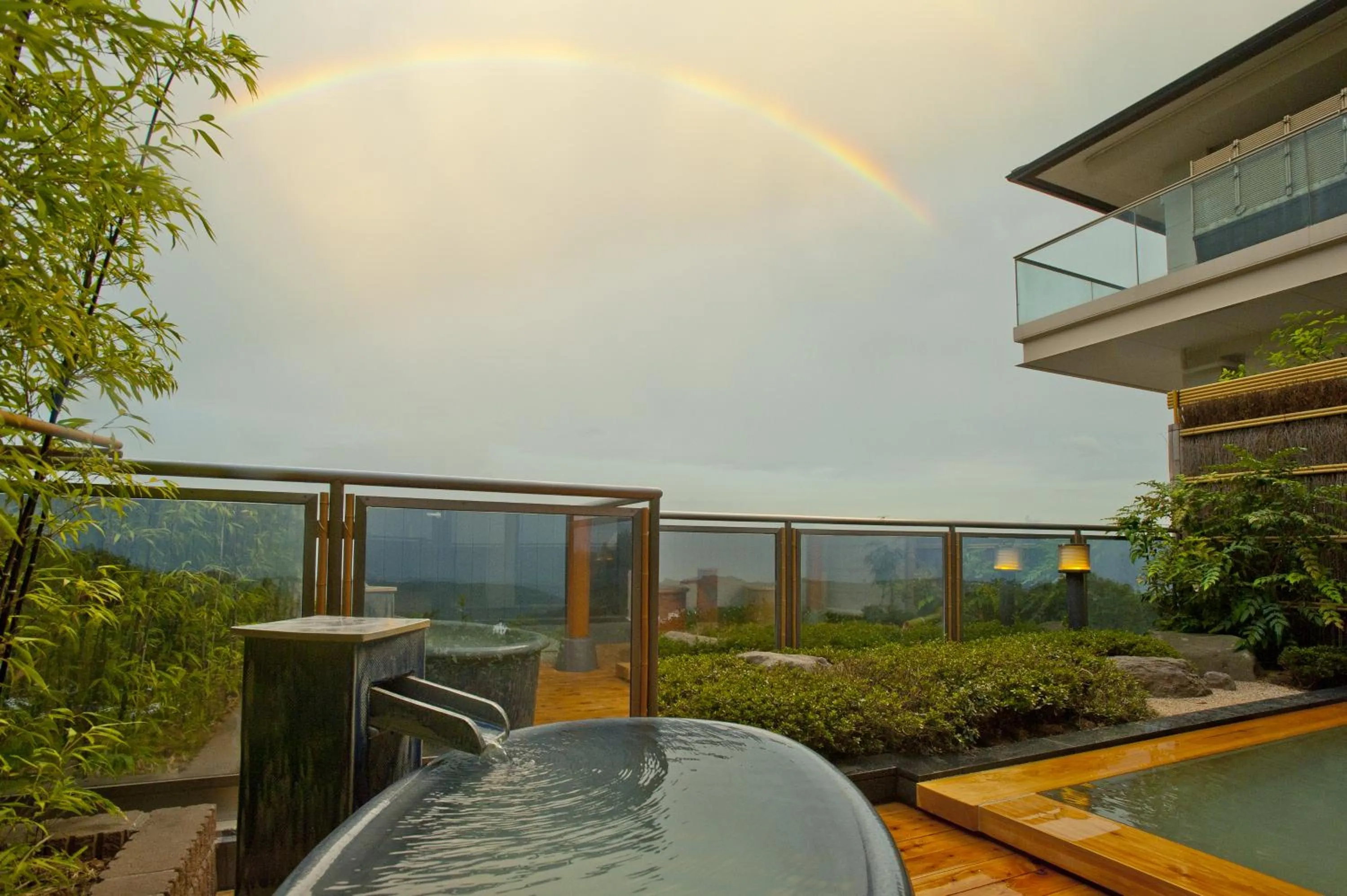 Hot Spring Bath in Kounkaku