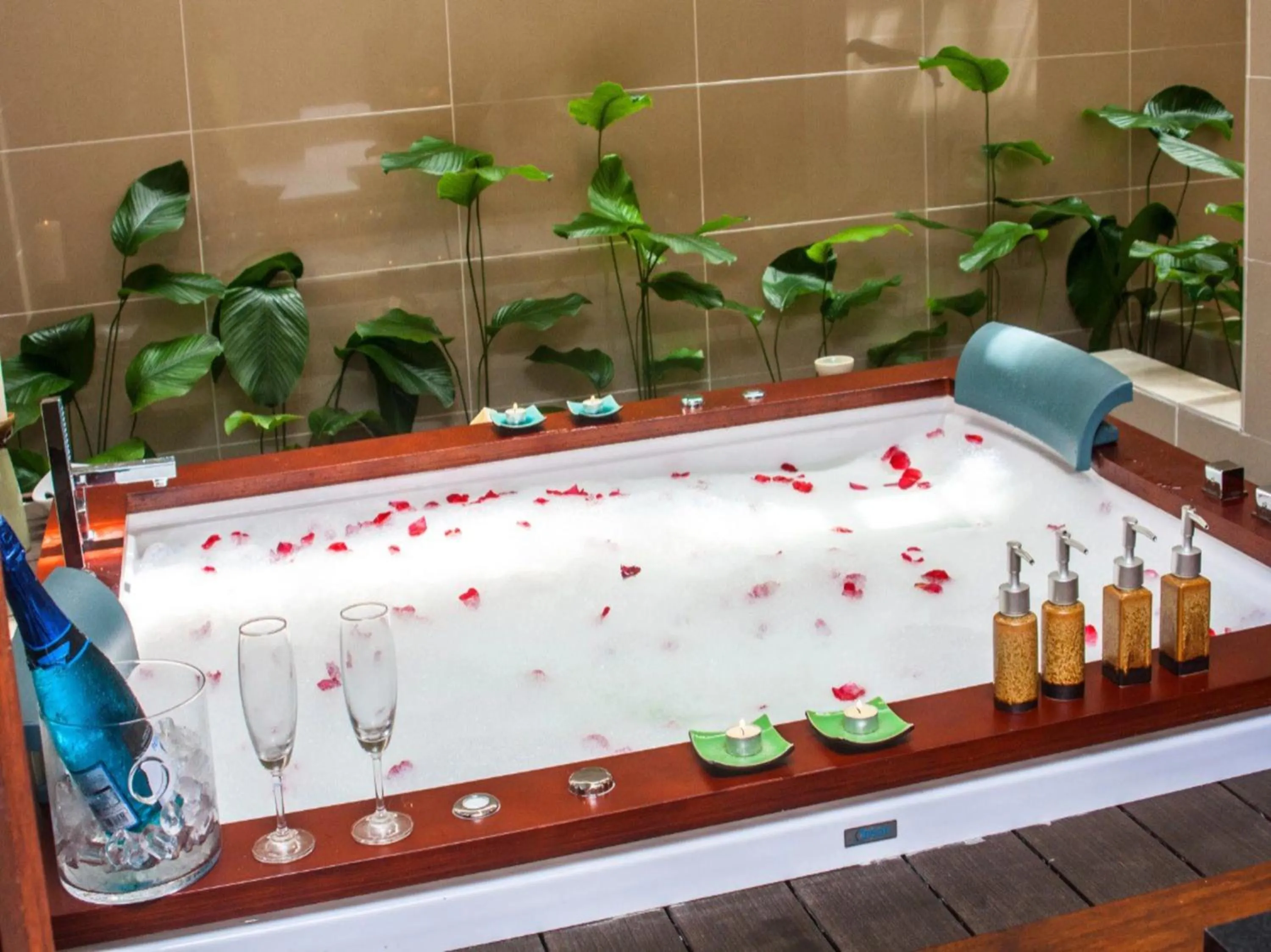 Bath in Sunday Telaga Terrace Boutique Resort