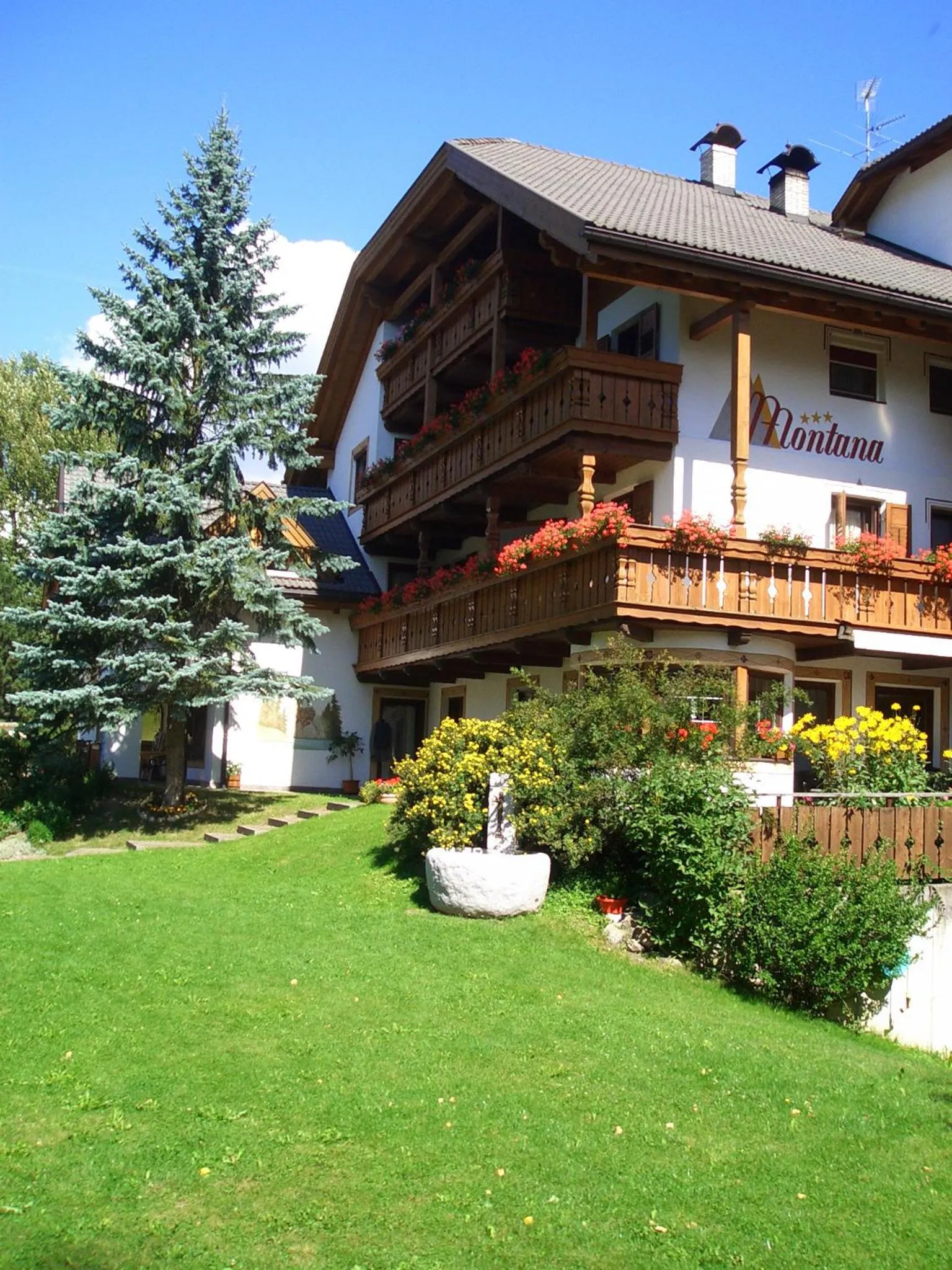 Property building in Apartments Residence Montana