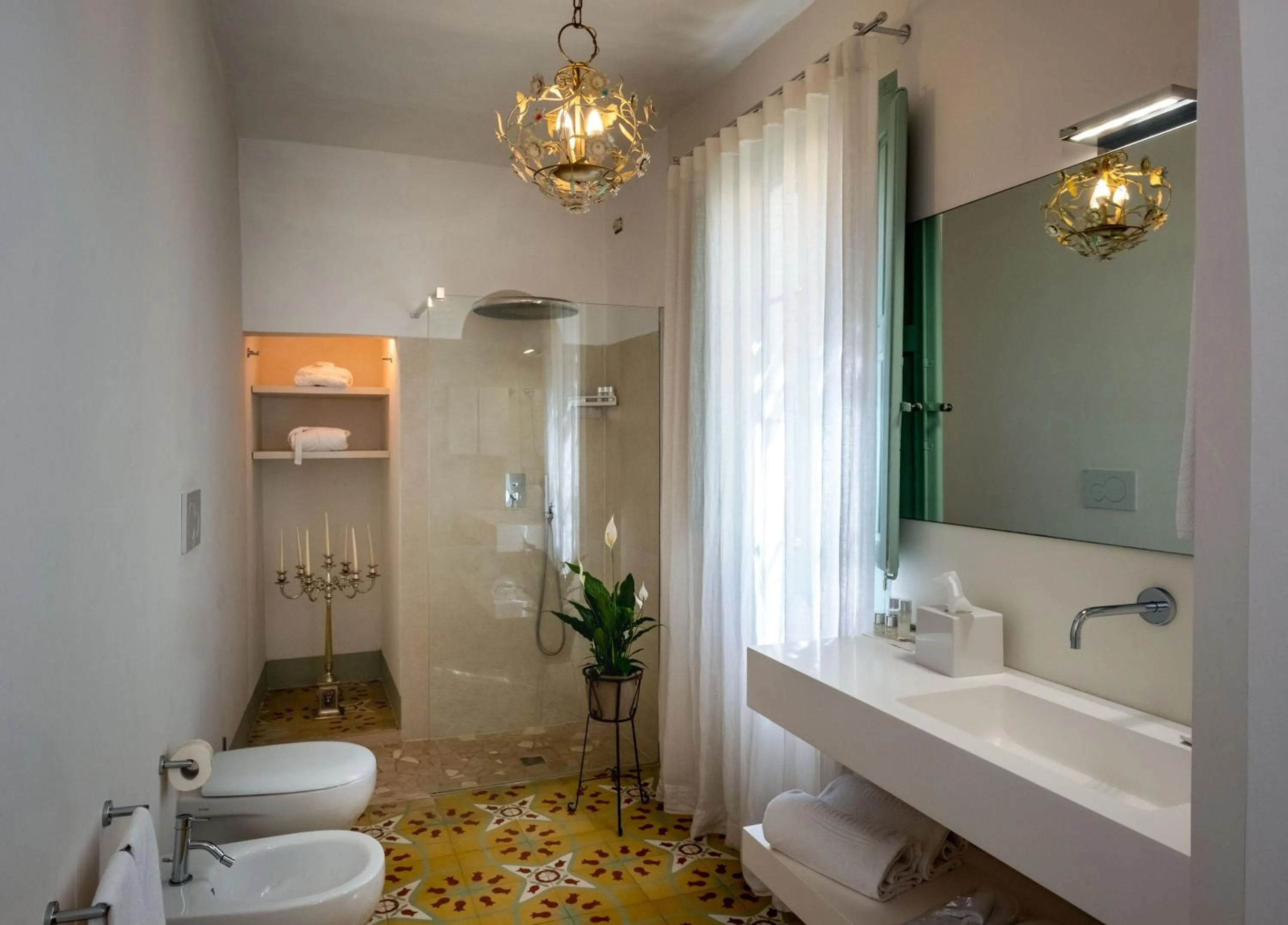 Bathroom in Palazzo Guido