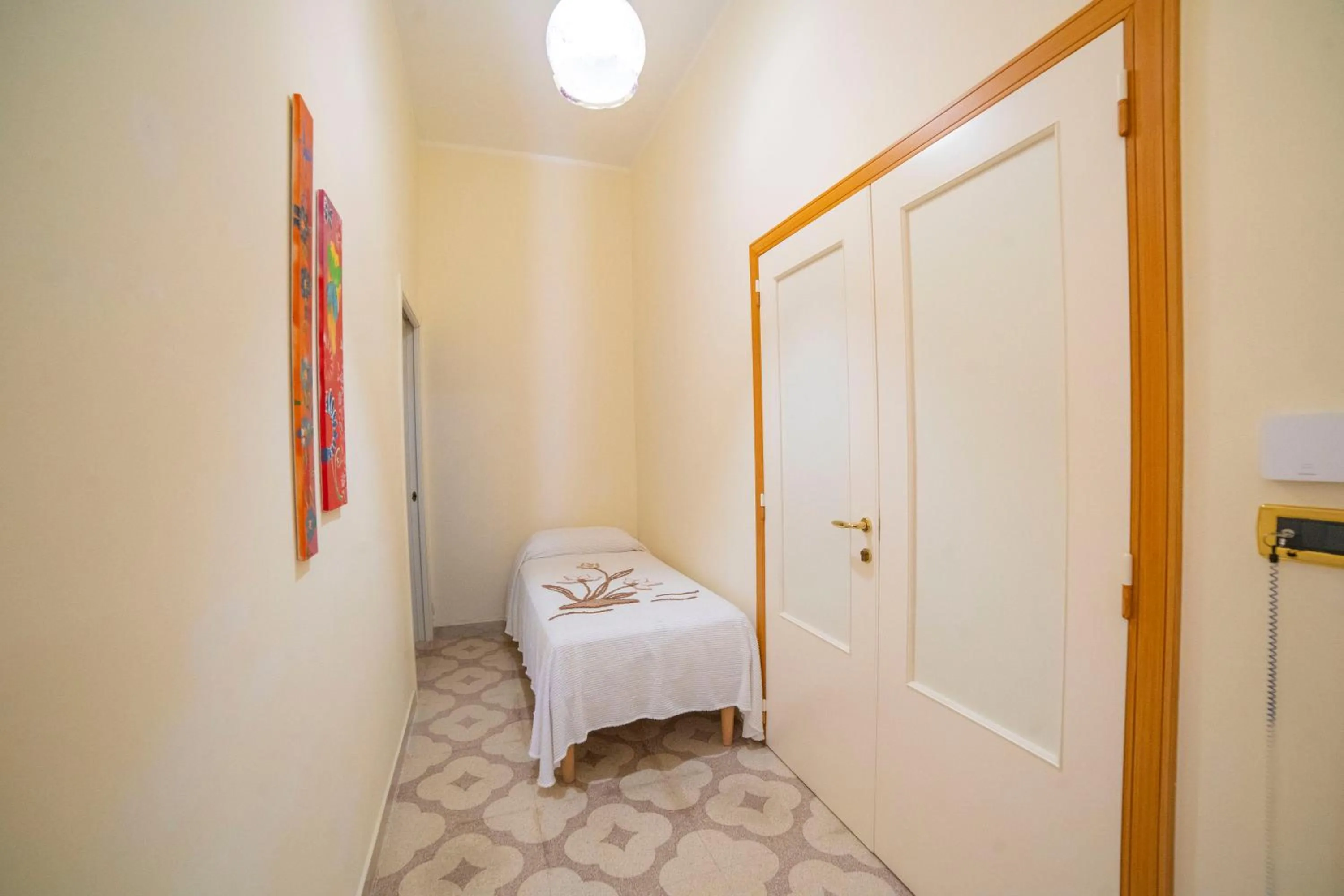 Bed in B&B A Due Passi