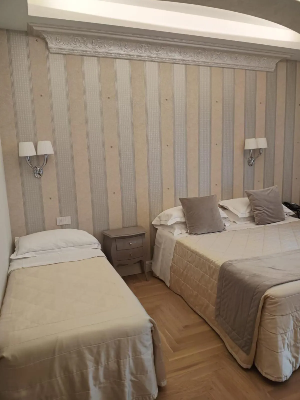 Bed in Grand Hotel Gallia