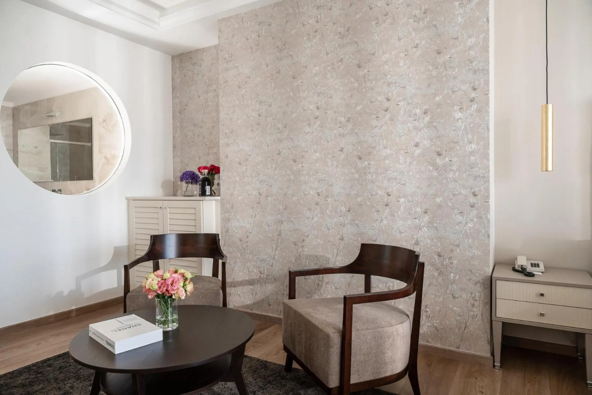 Seating area in Grand Hotel Gallia