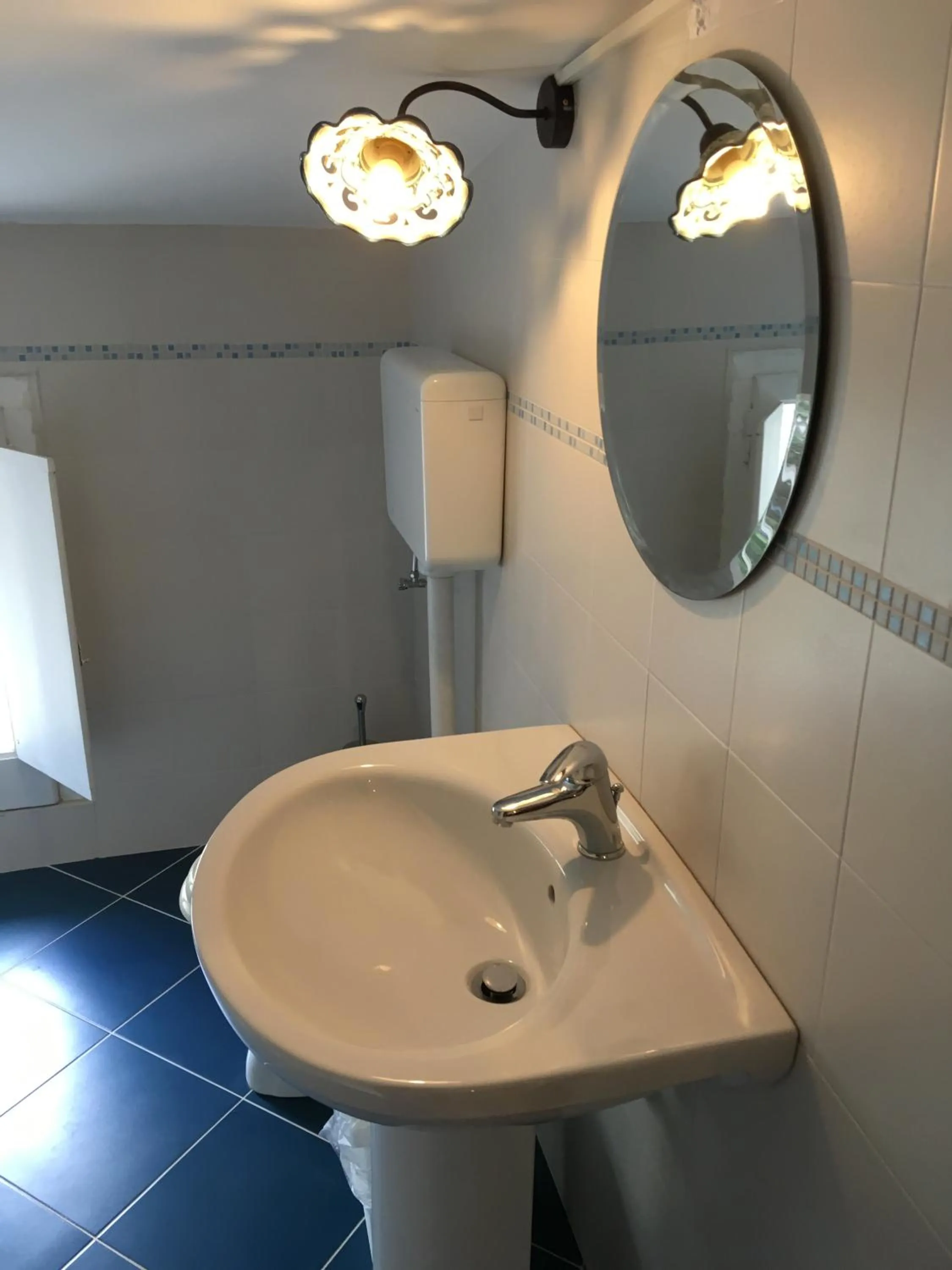 Shower in B&B Villa sul Mare