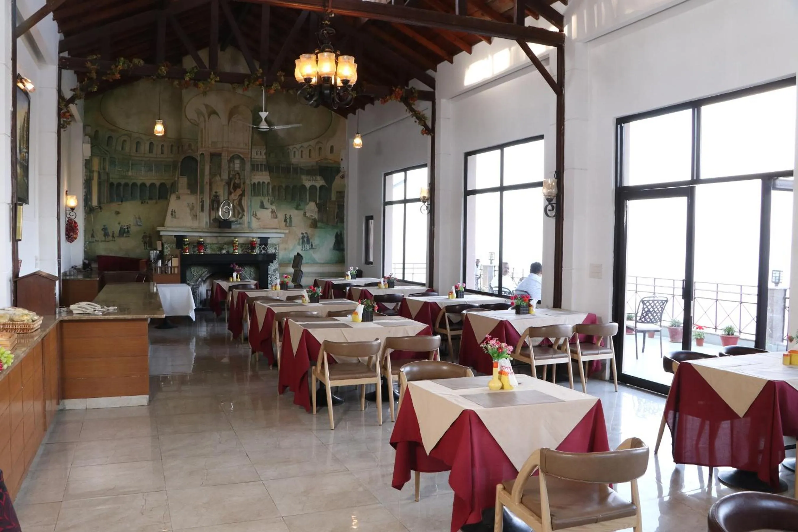 Restaurant/places to eat in Woodsvilla Resort Ranikhet