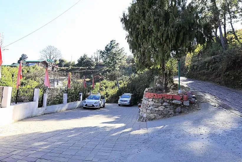 Parking in Woodsvilla Resort Ranikhet