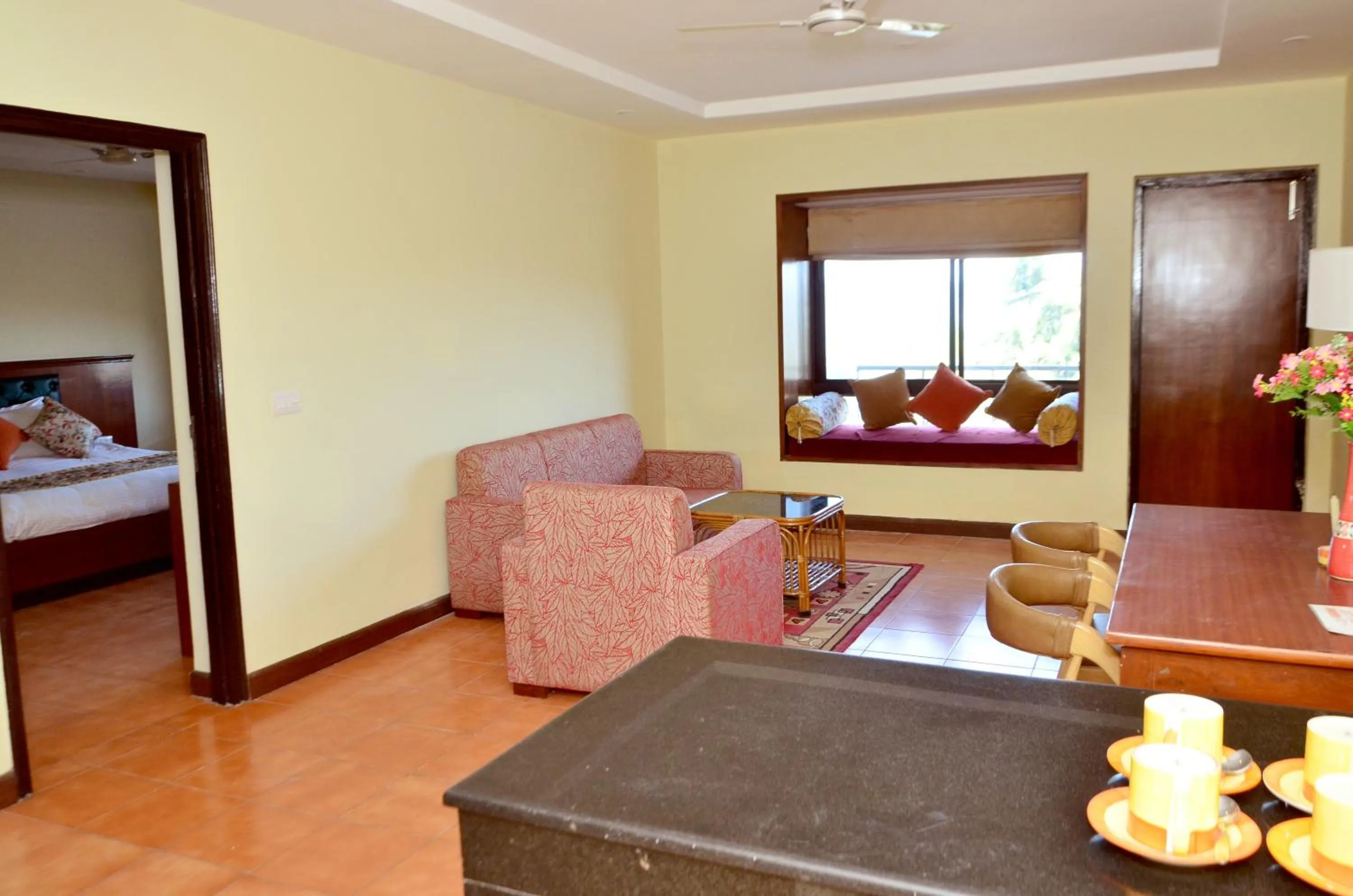 Living room, Bed in Woodsvilla Resort Ranikhet