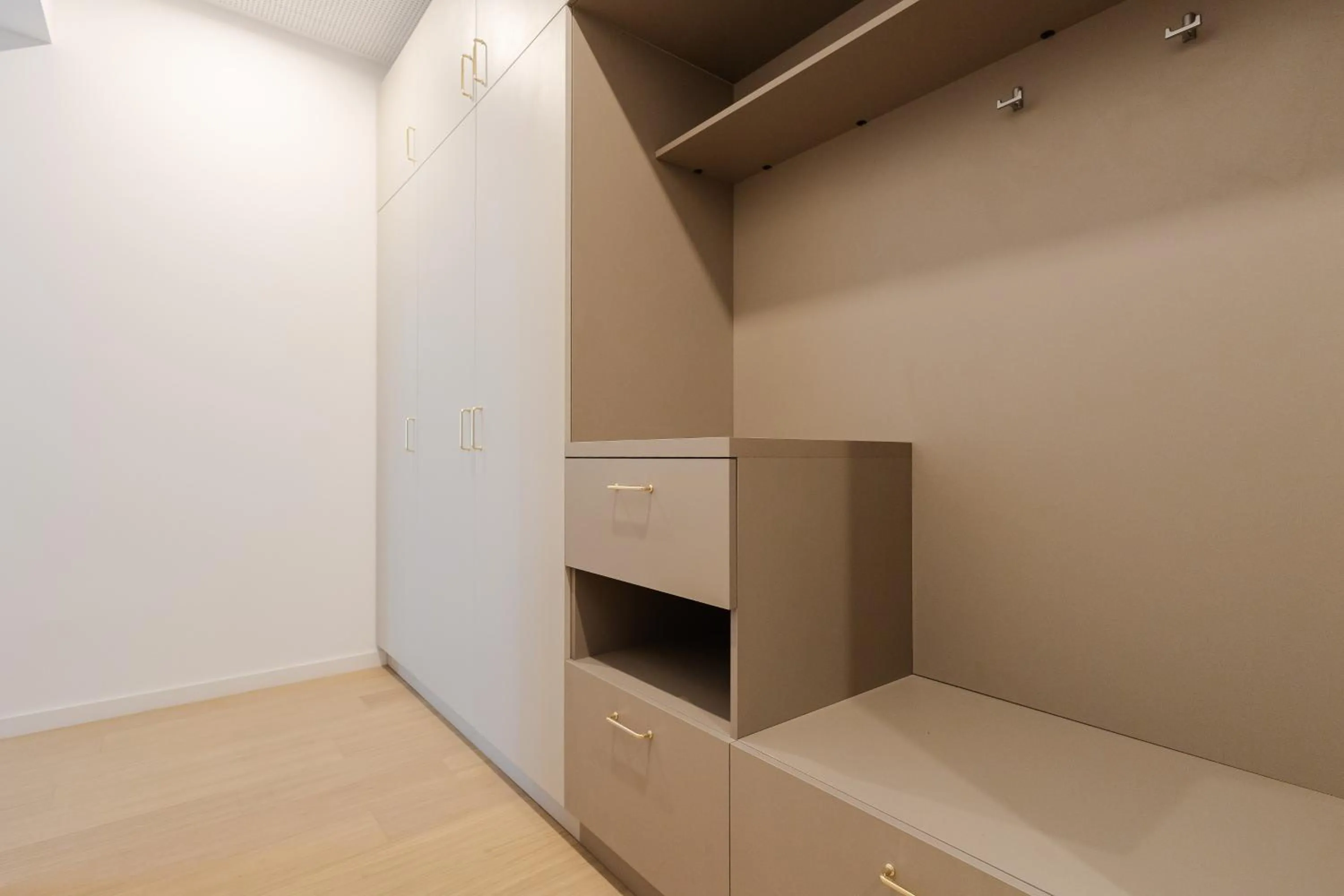 wardrobe in Central Suites