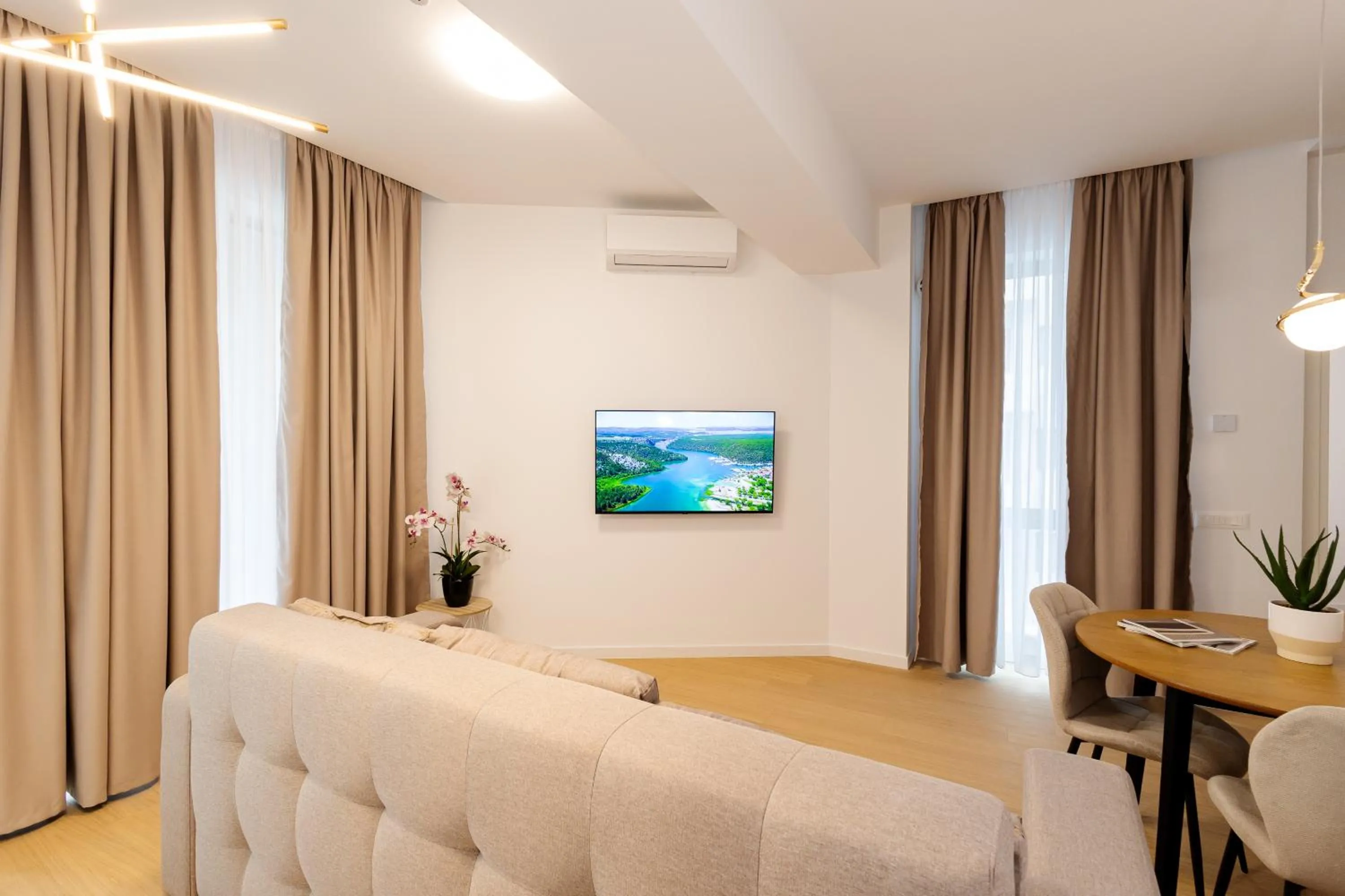 TV and multimedia in Central Suites
