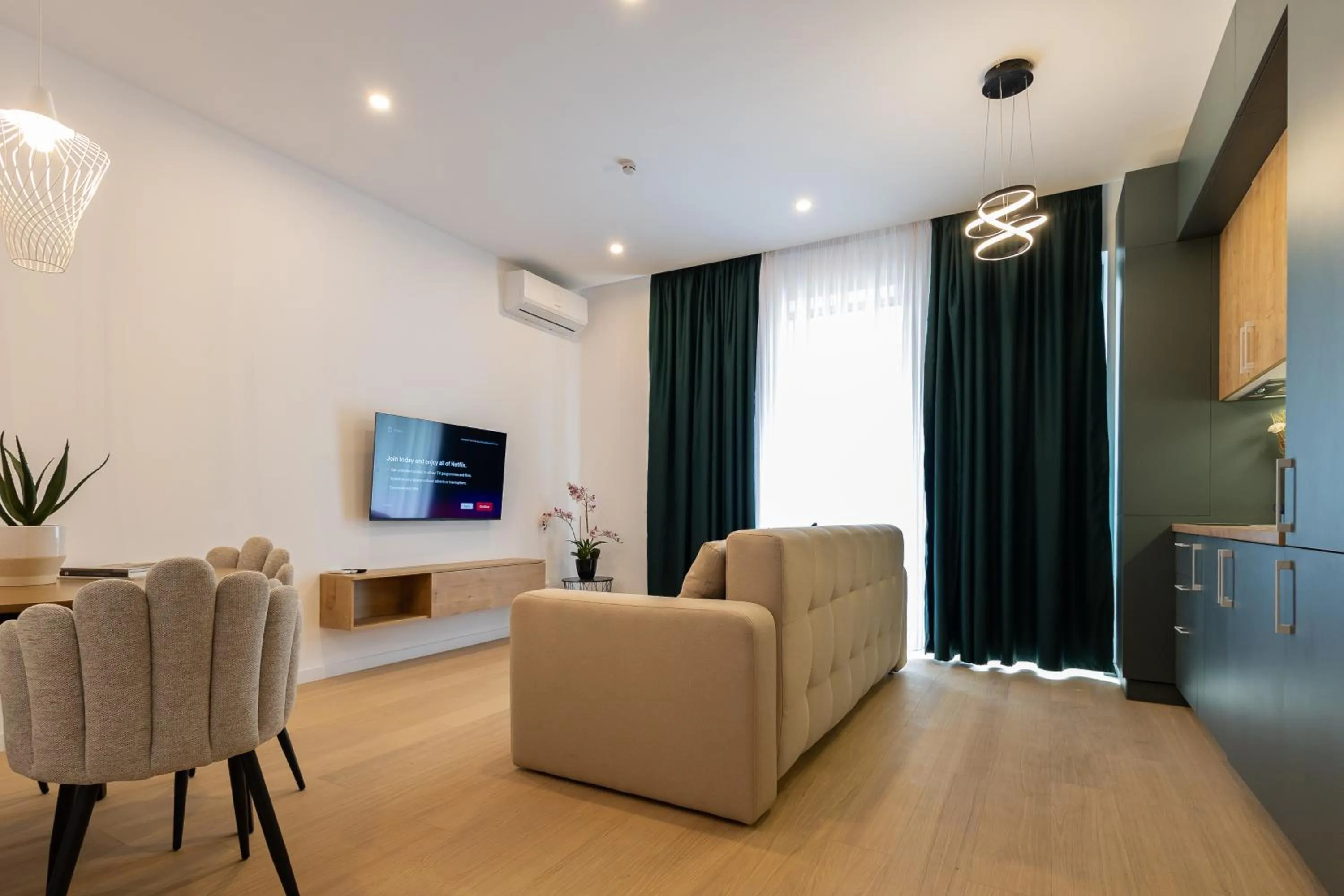 Communal lounge/ TV room in Central Suites