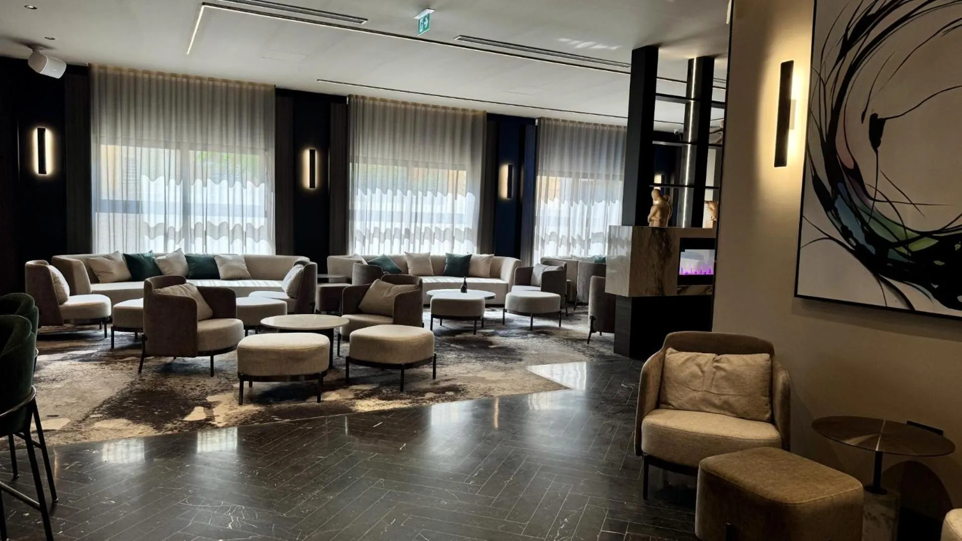 Lounge or bar in ASTE hotel