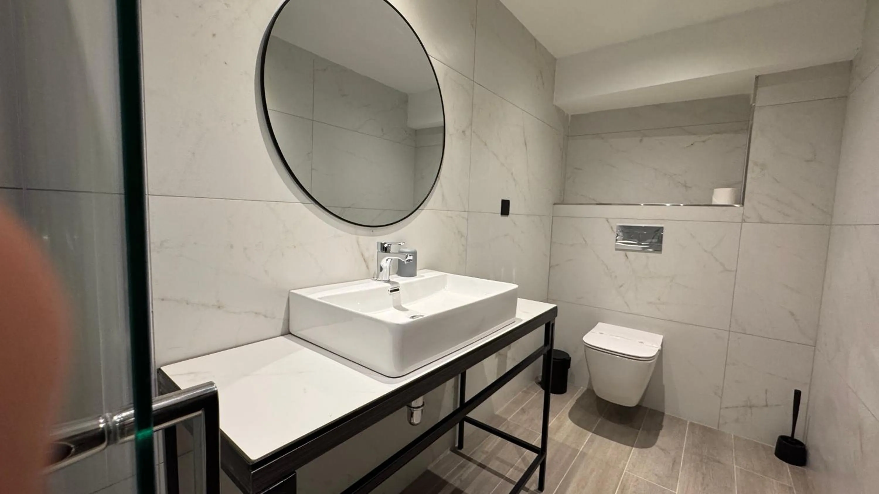 Shower in ASTE hotel