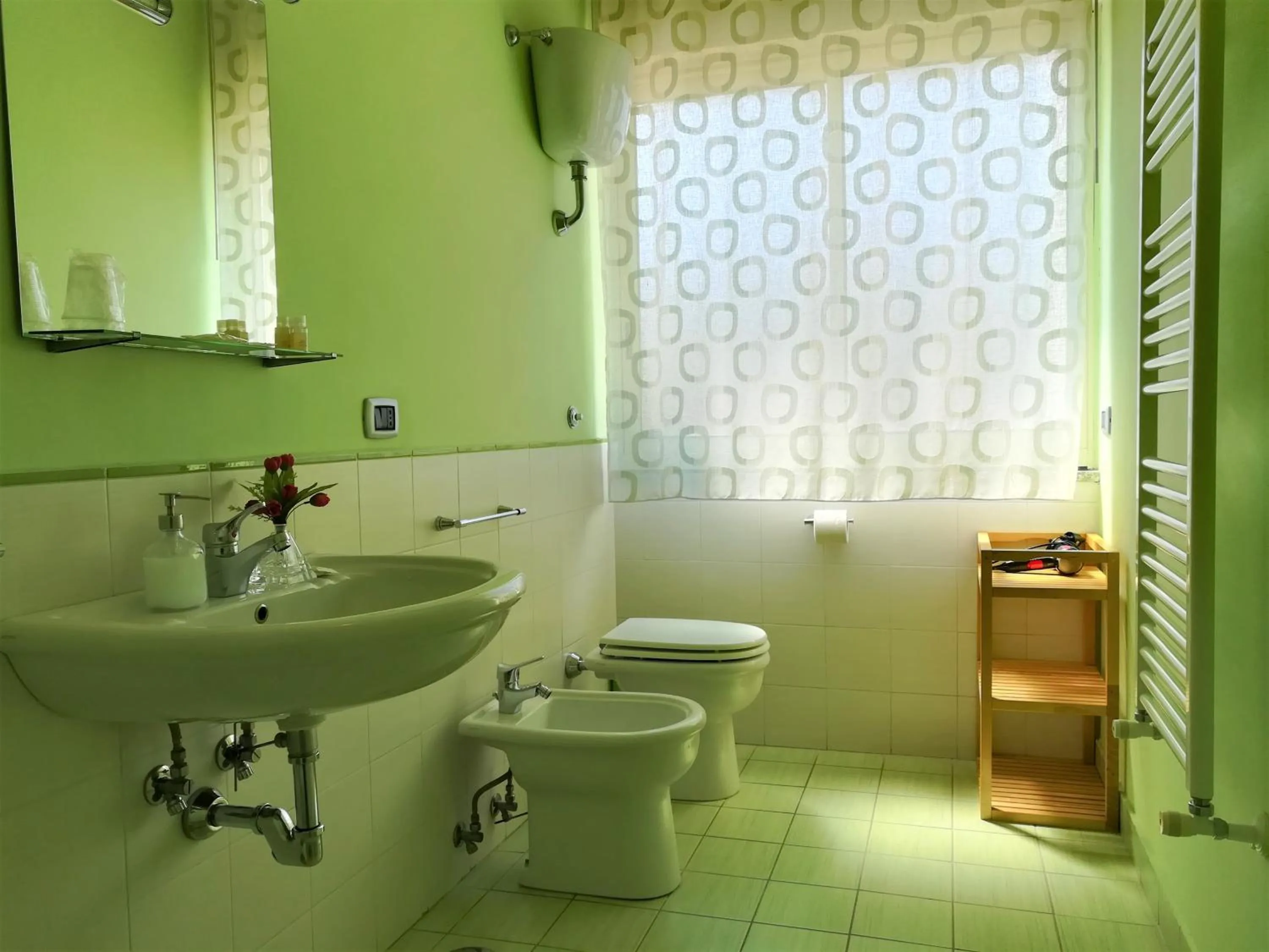 Bathroom in Zefiro B&B