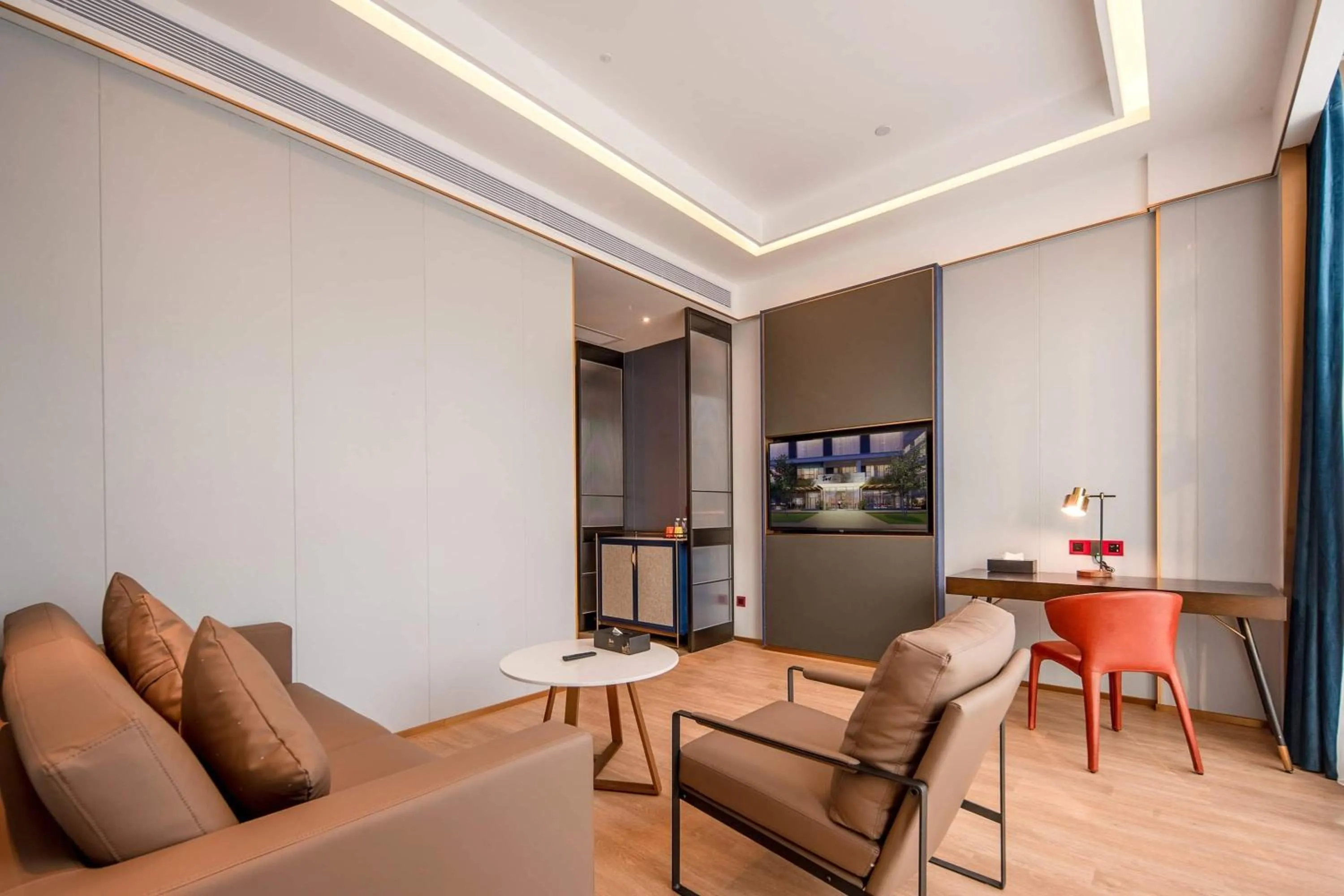 Photo of the whole room in Ramada by Wyndham Guangzhou Huangpu