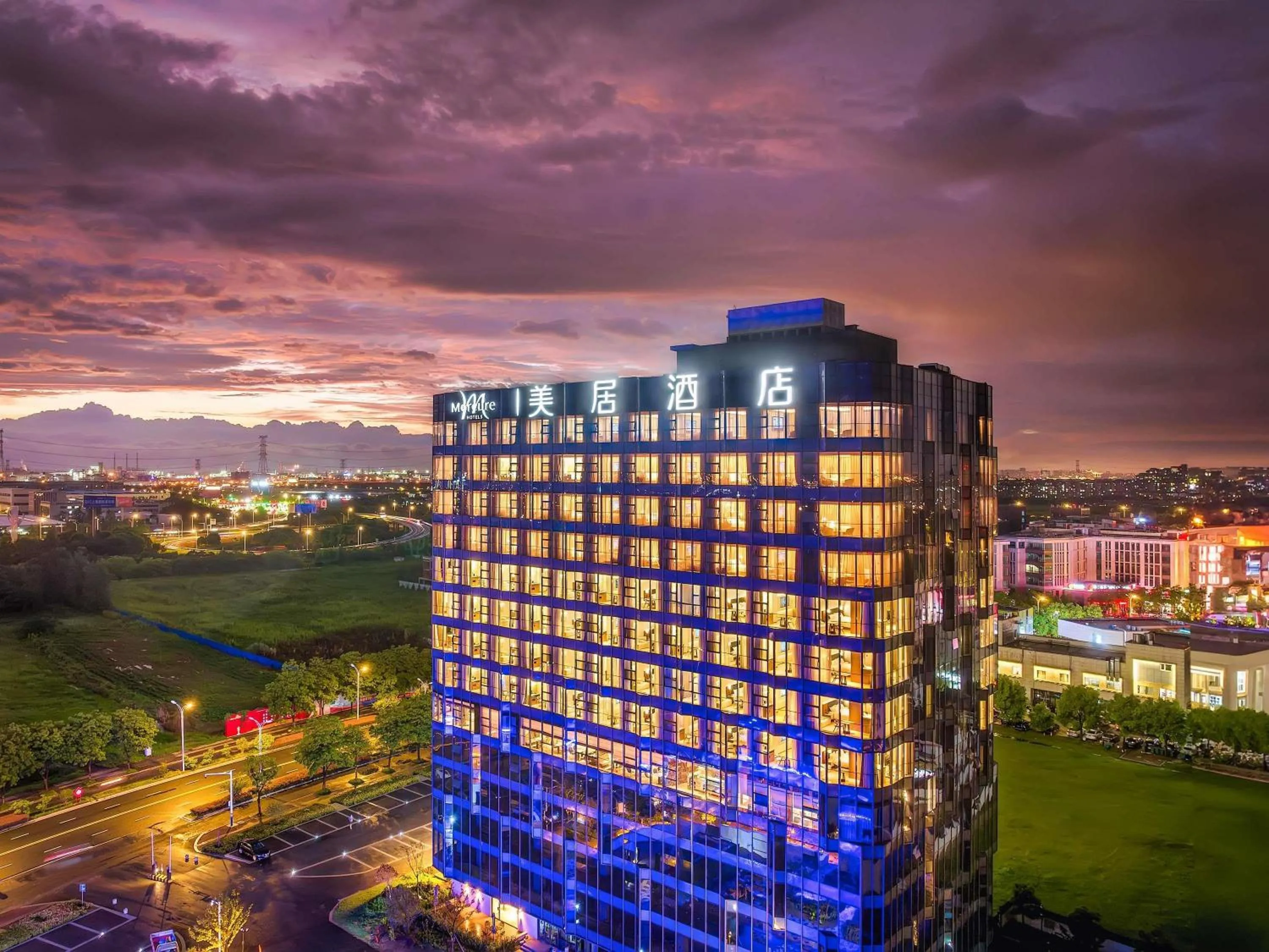 Property building in Mercure Nantong Suxitong Riverside
