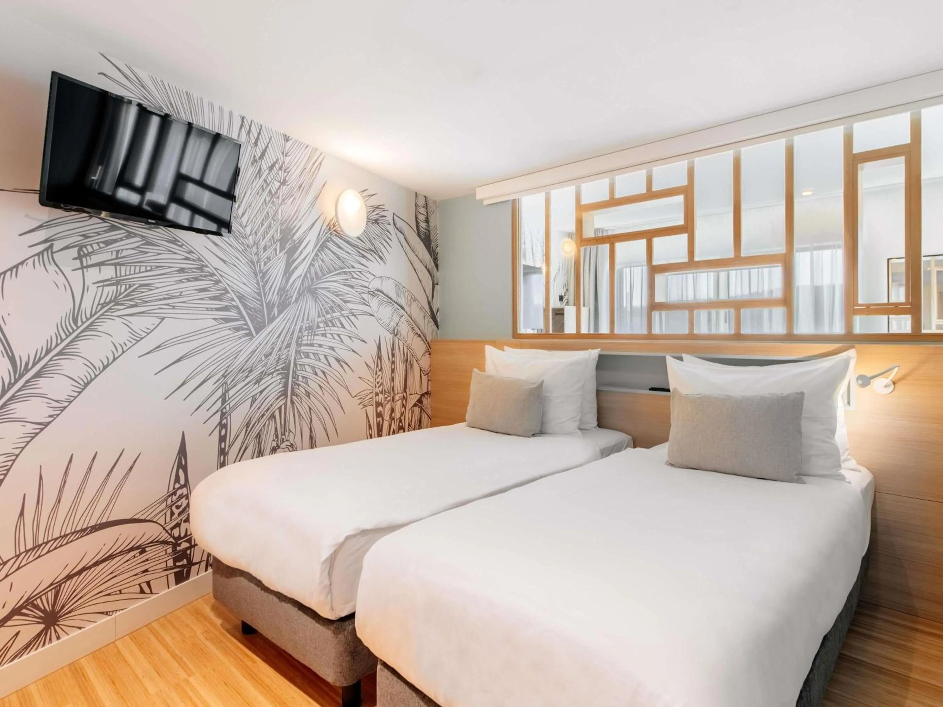 Bedroom, Bed in Aparthotel Adagio Stuttgart NeckarPark