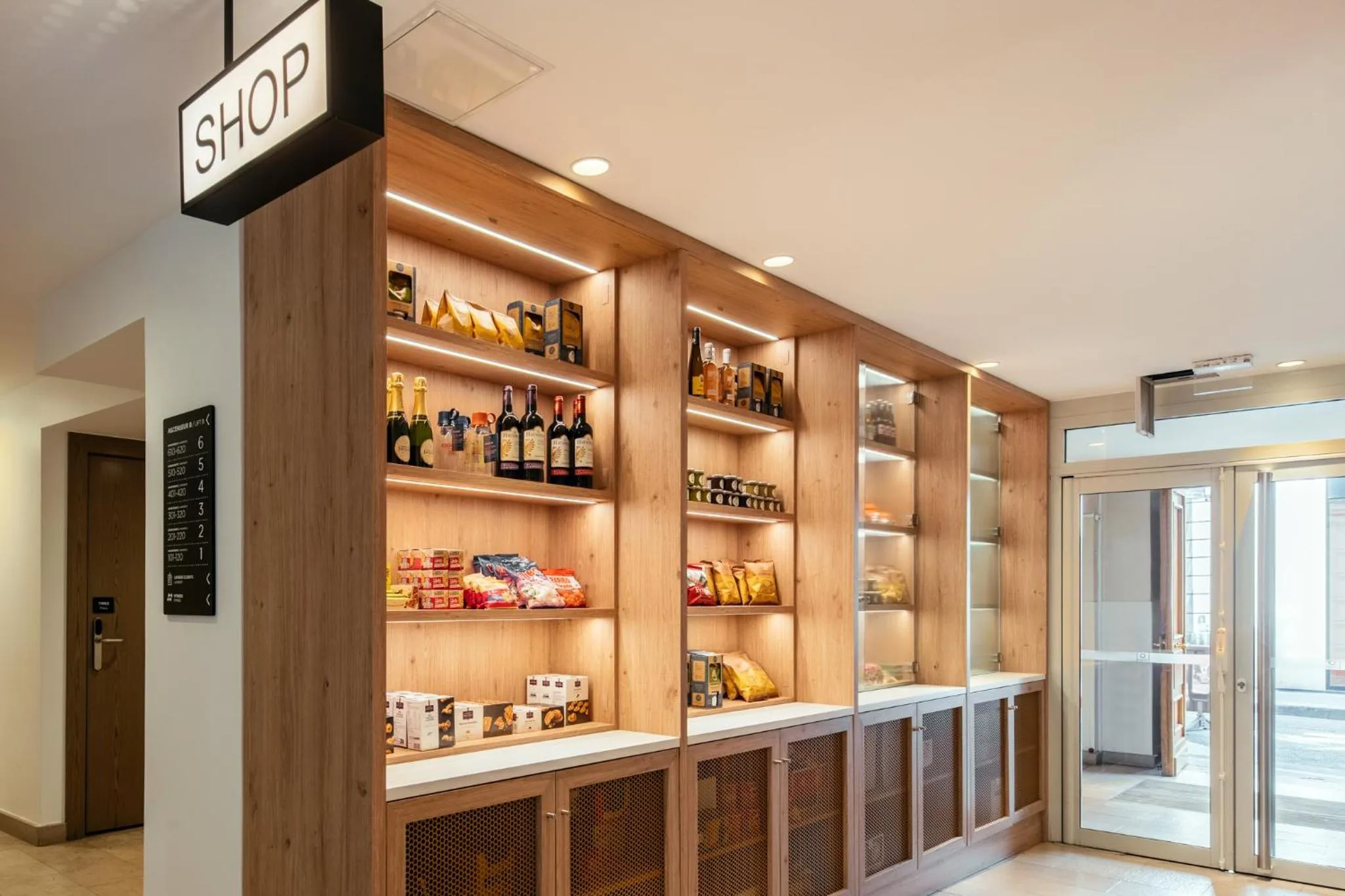 Supermarket/grocery shop in Aparthotel Adagio Stuttgart NeckarPark