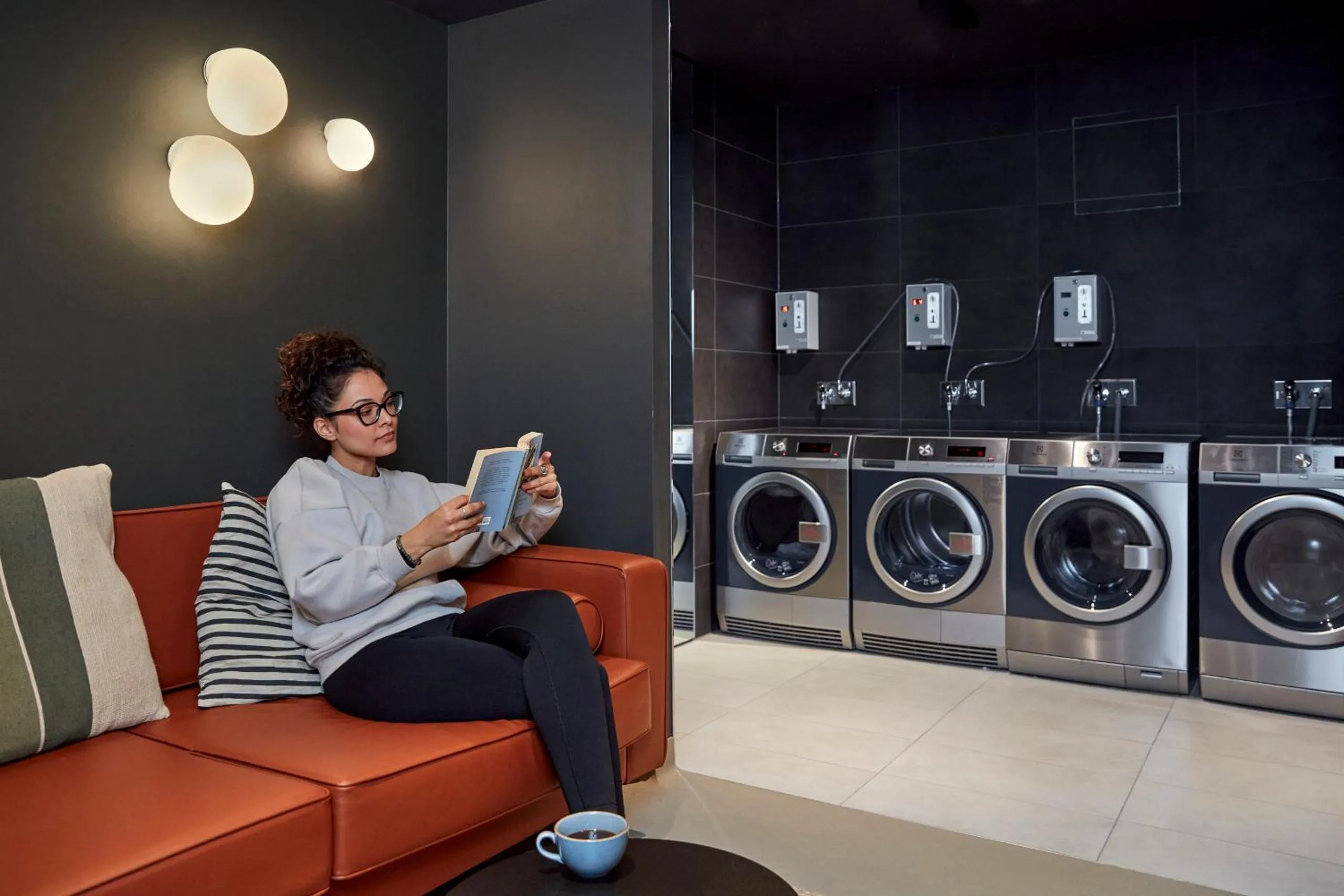 washing machine in Aparthotel Adagio Stuttgart NeckarPark