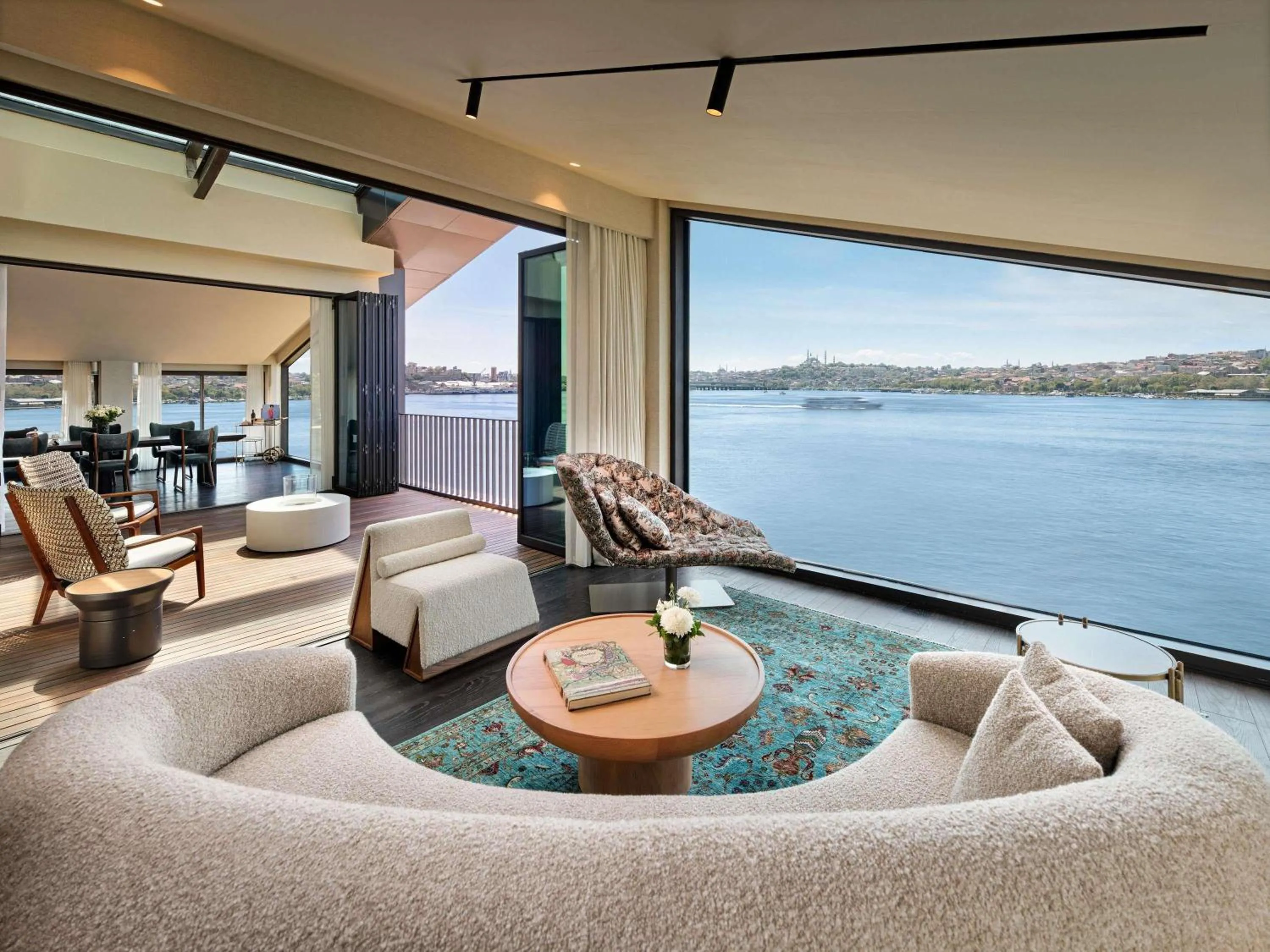 Photo of the whole room in Aliée Istanbul - A Paris Society Collection Hotel