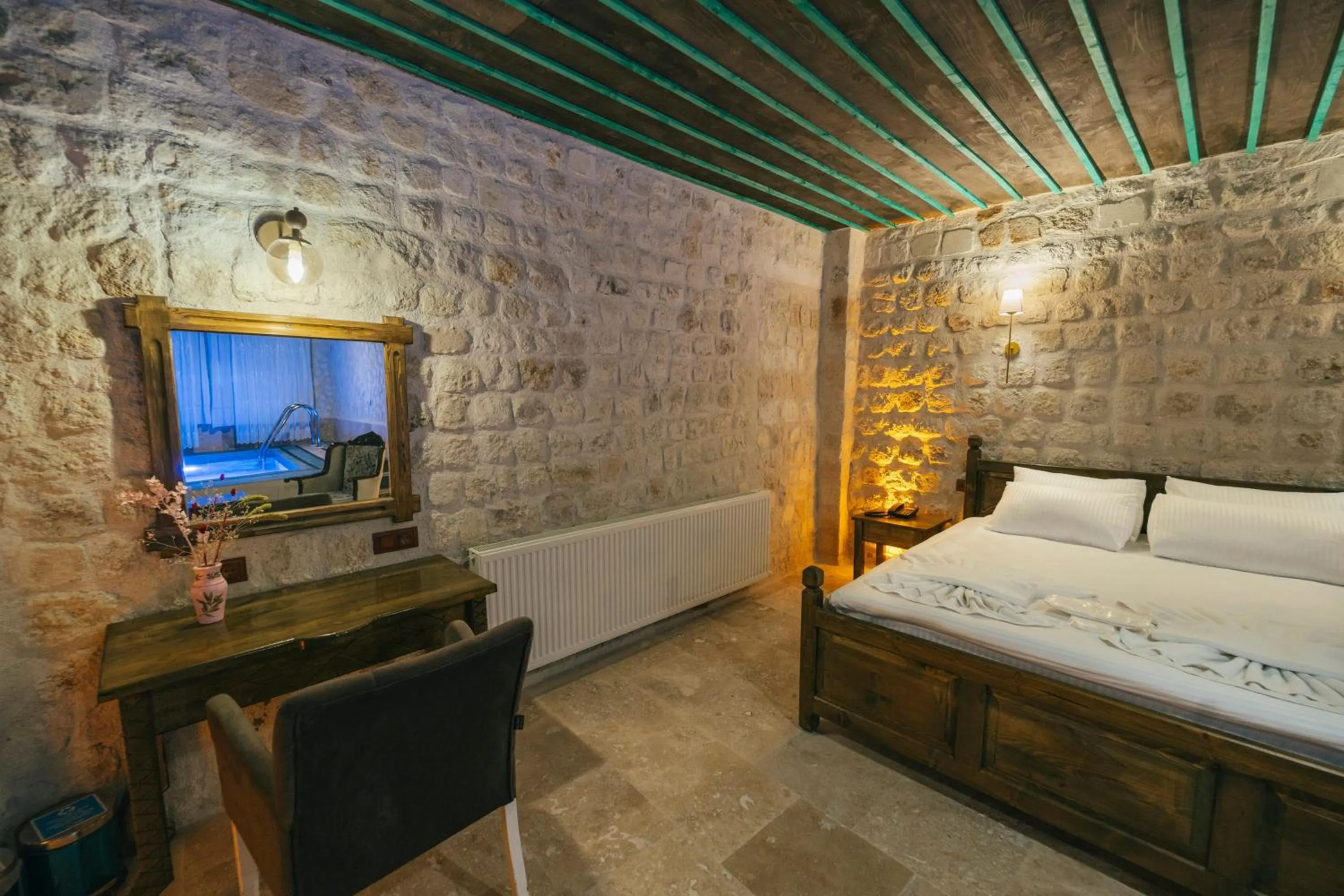 Bed in Cappatria Cave House
