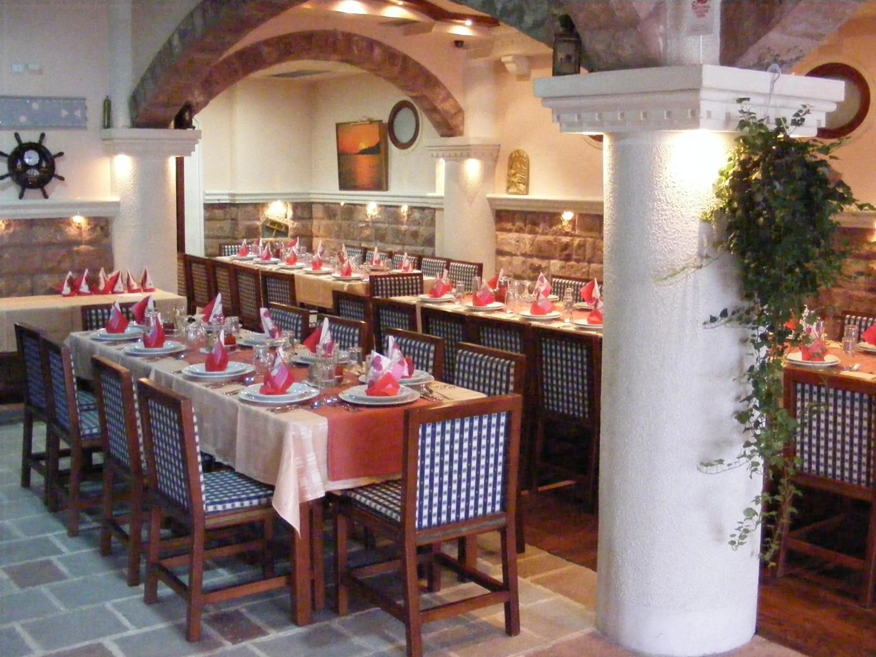 Restaurant/places to eat in Hotel Ponta Nova