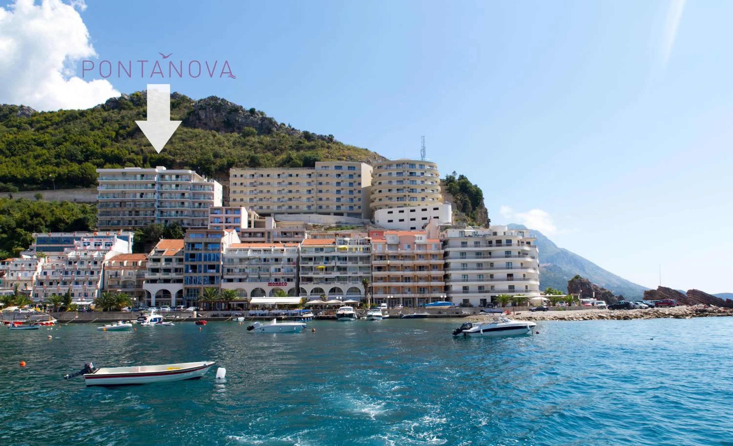 Property building in Hotel Ponta Nova