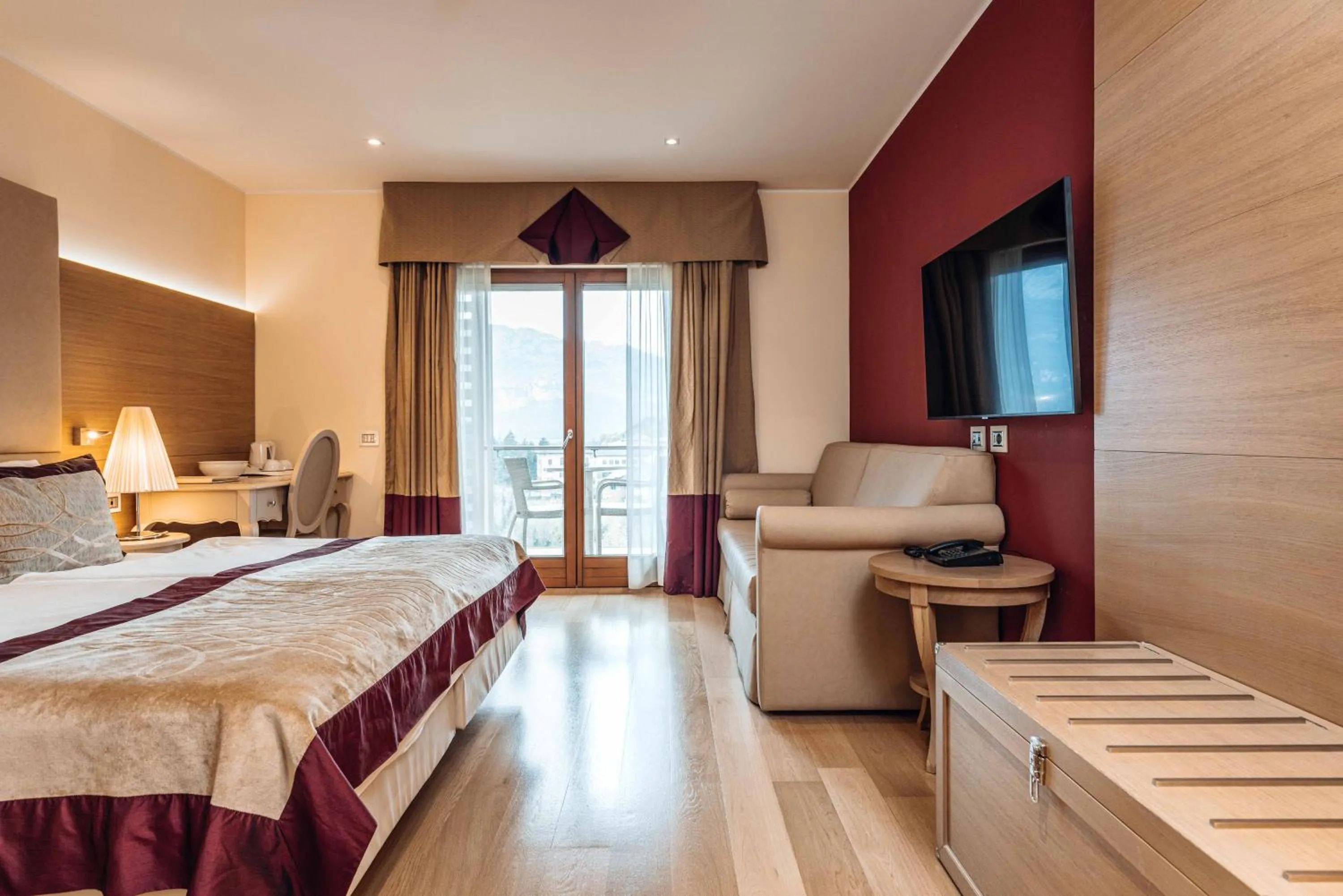 Bedroom, Bed in Hotel Villa Madruzzo