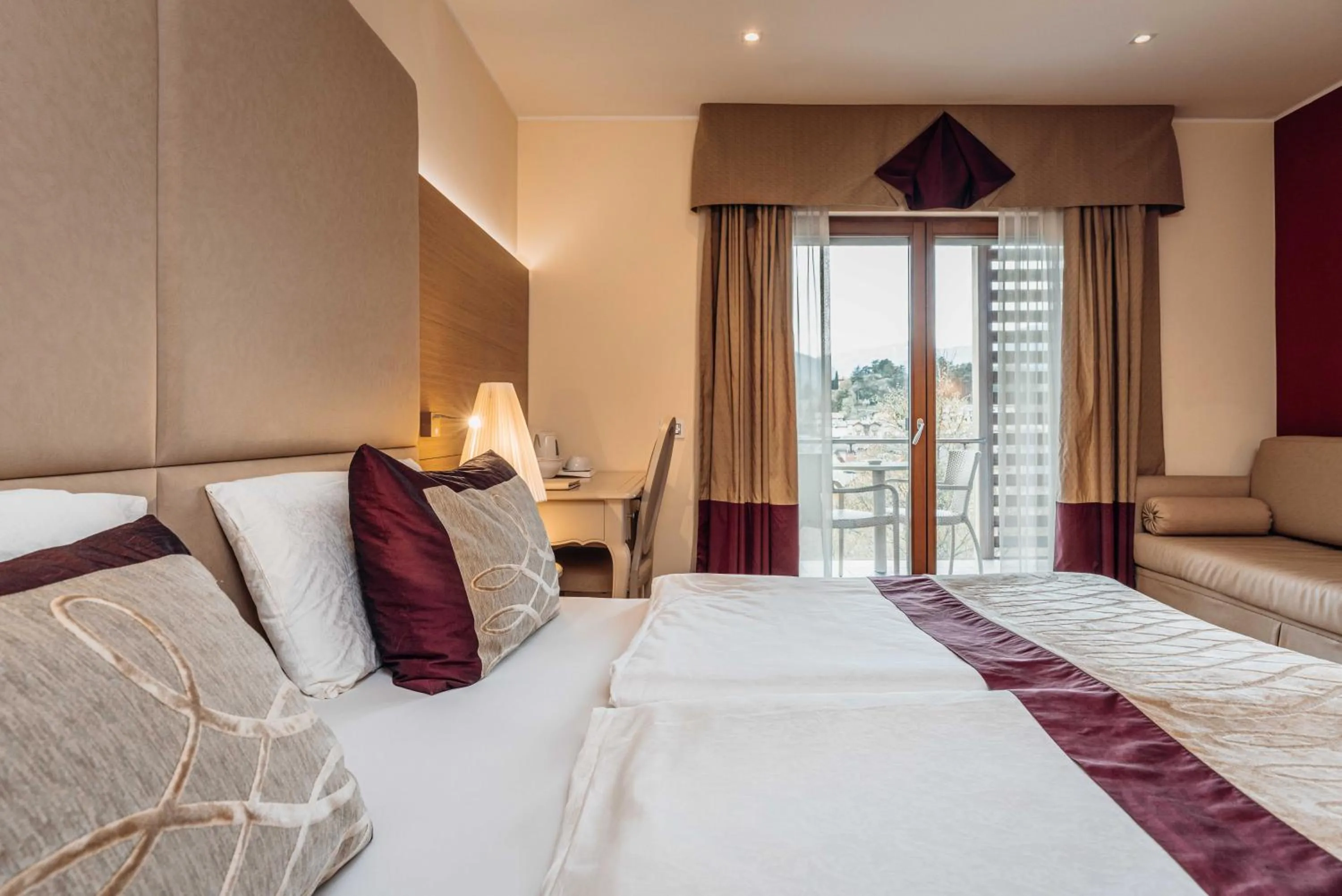 Bedroom, Bed in Hotel Villa Madruzzo