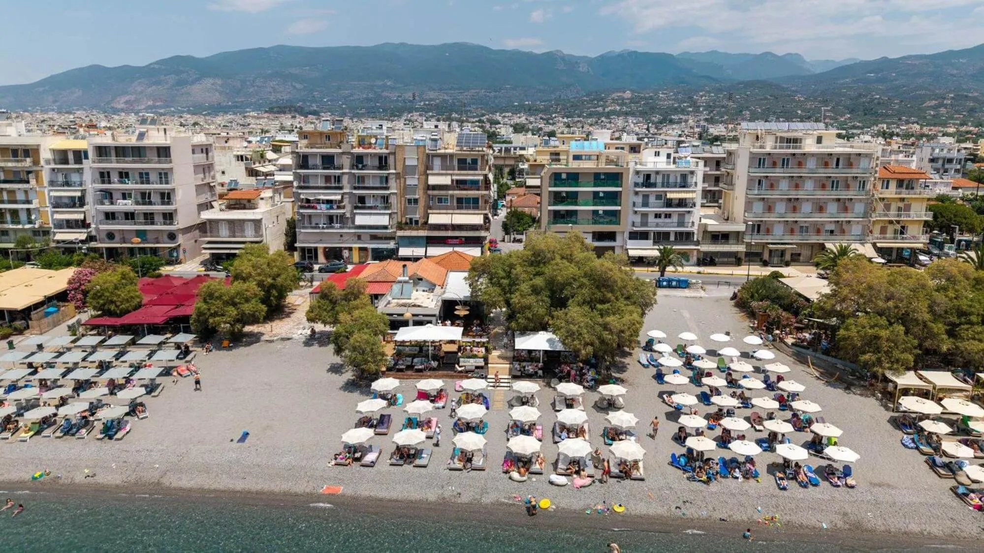 Restaurant/places to eat in Achinos - Kalamata Mediterranean Suites