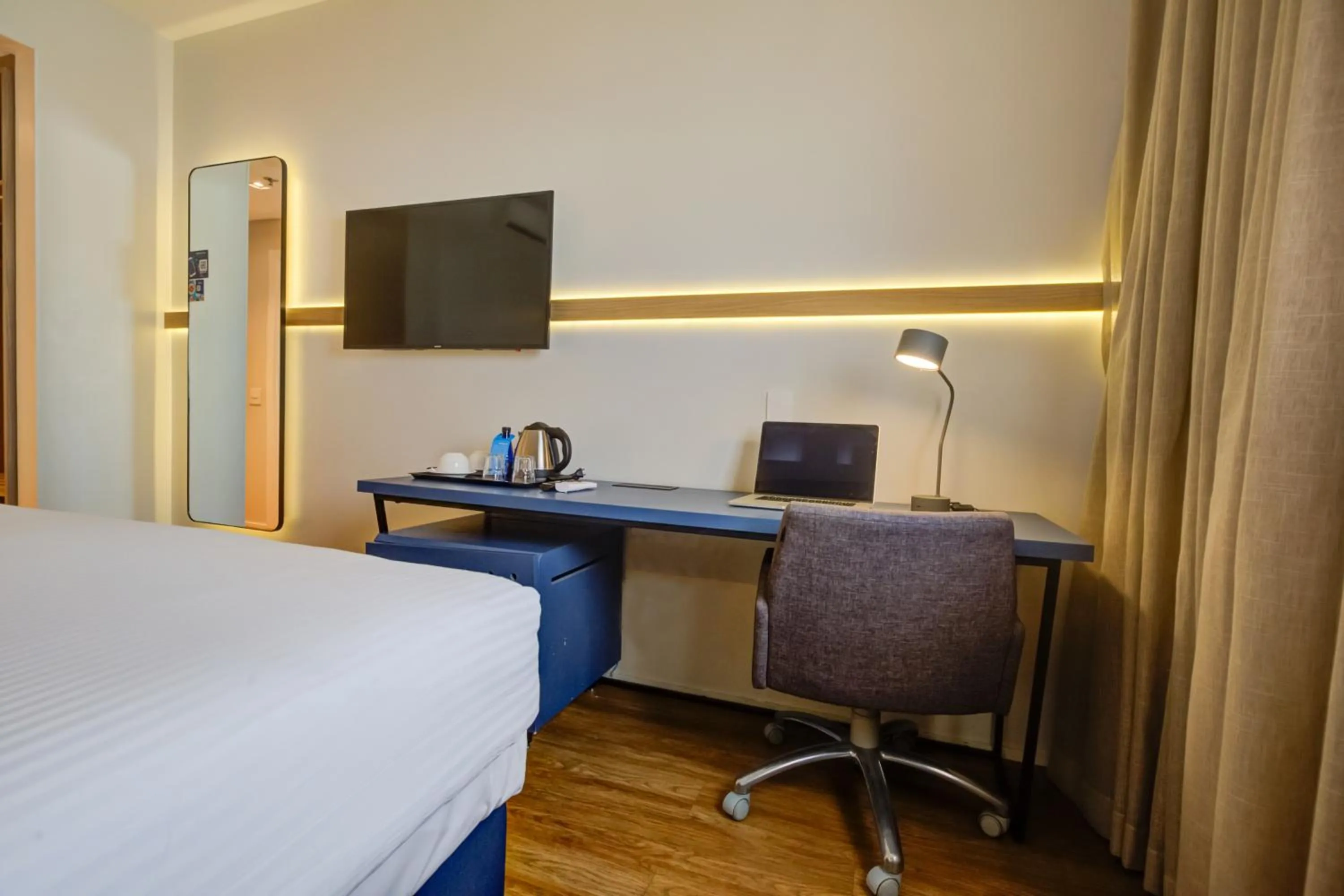 Bed in Hampton by Hilton Guarulhos Airport